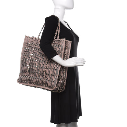 Valentino Garavani Vitello Lattice Mesh Rockstud Shopper Tote Poudre 2 of 11