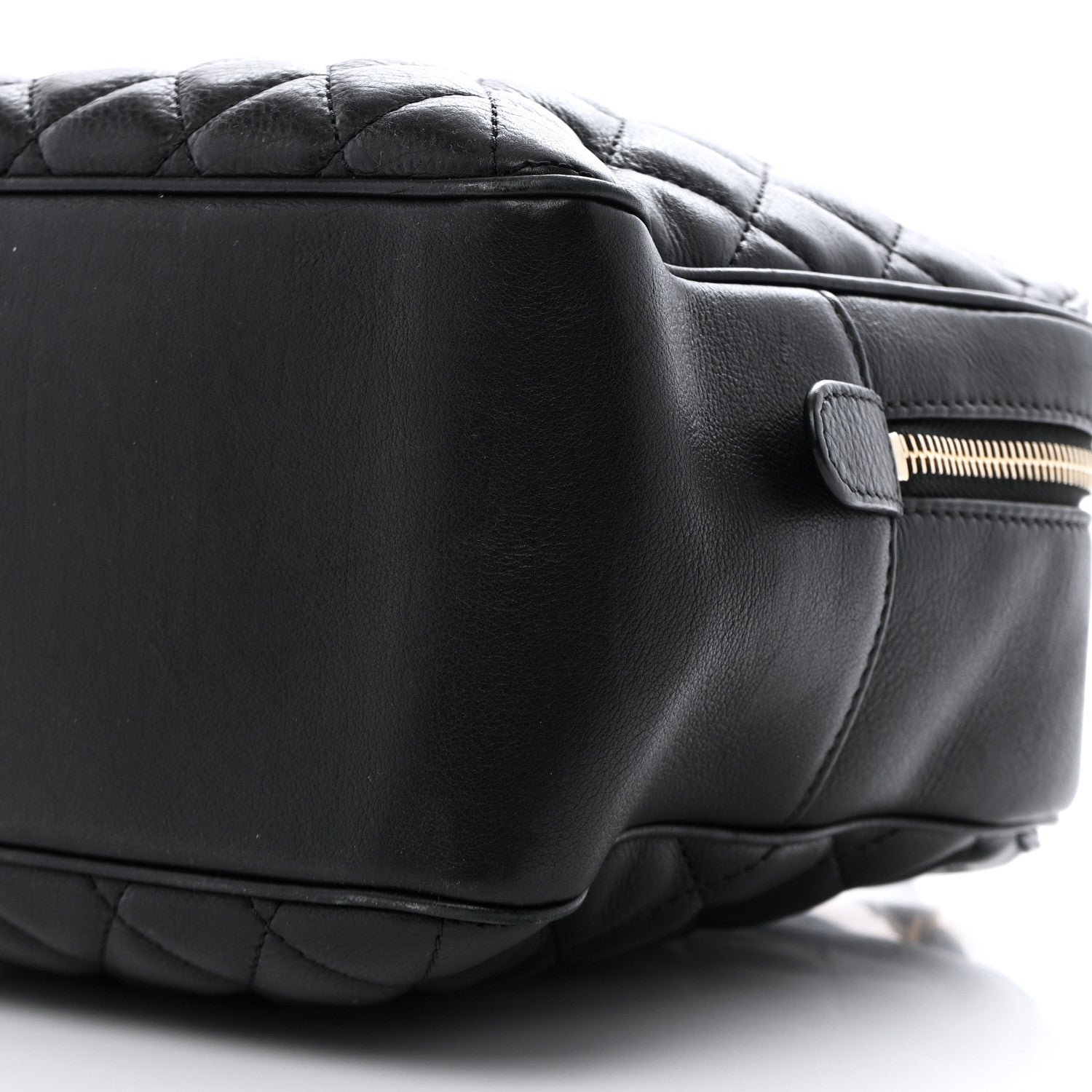 Chanel Calfskin Quilted CC Medium Vanity Case Black 17 of 23