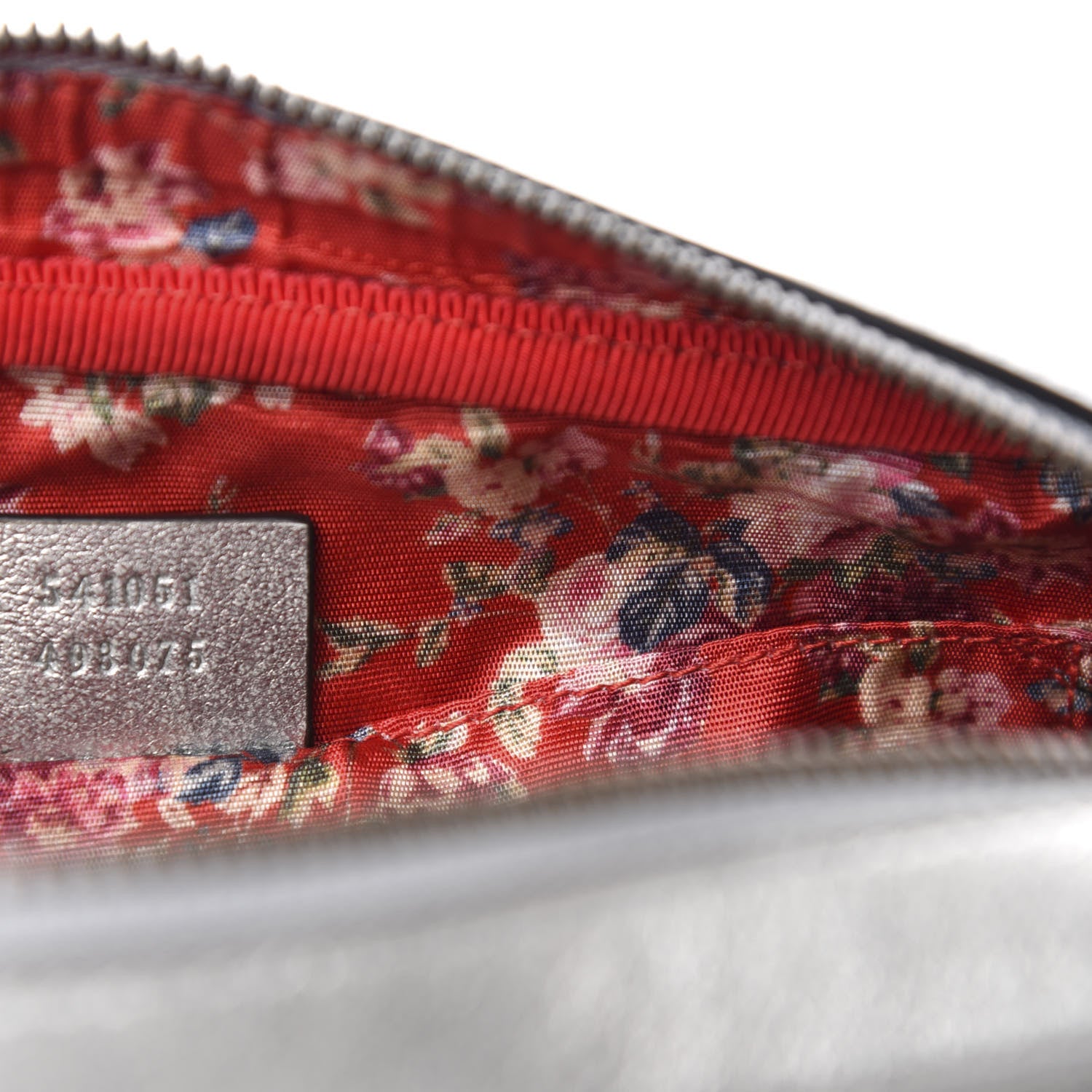 Gucci Laminated Nappa Web Trapuntata Small GG Shoulder Bag Argento 9 of 10