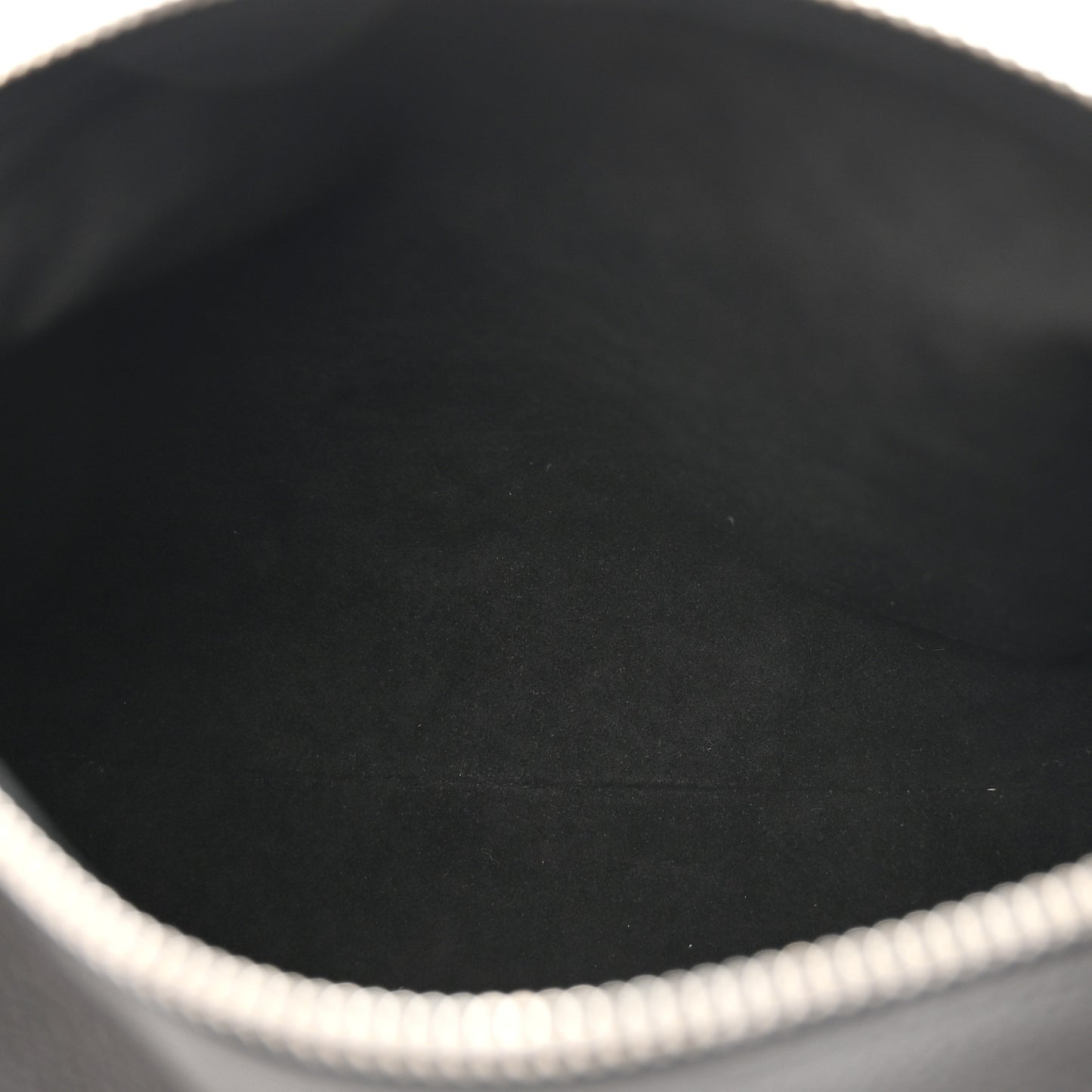 Calfskin Side Trunk MM Black