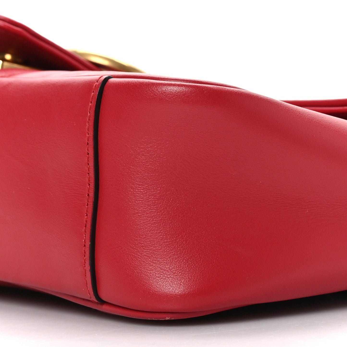 Calfskin Matelasse Small GG Marmont Shoulder Bag Hibiscus Red