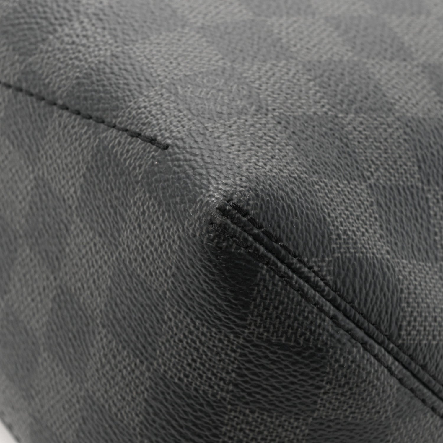 Louis Vuitton Damier Graphite Hunter Messenger 11 of 11