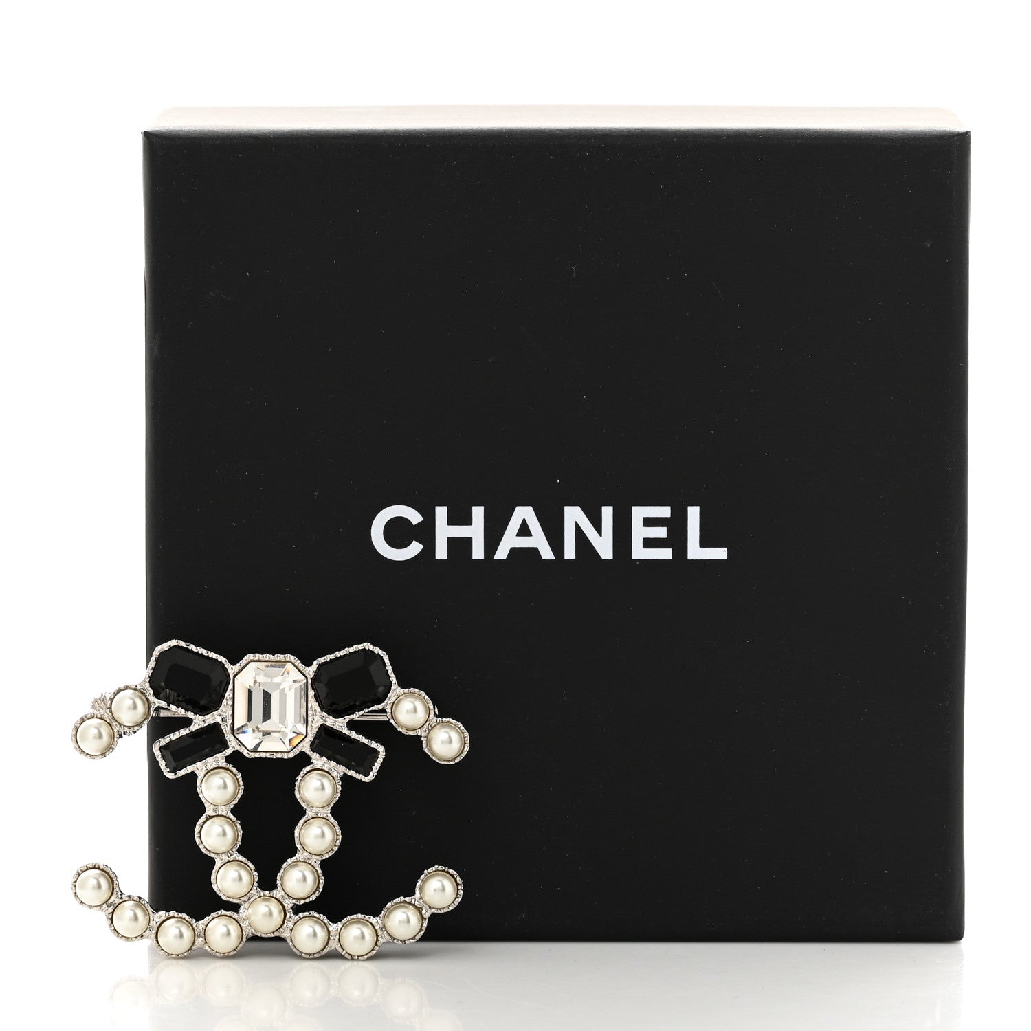Chanel Pearl Crystal Bow CC Brooch Gold White Black 4 of 4