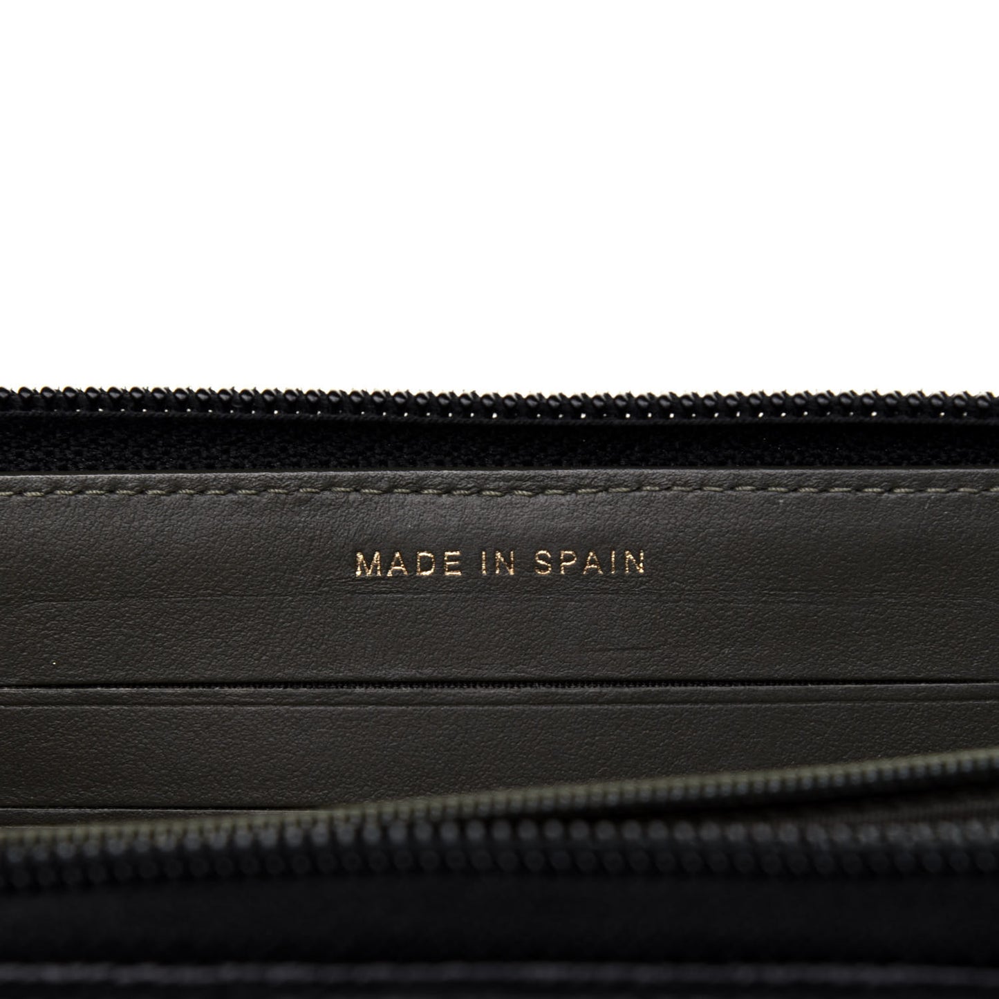 Caviar Quilted Small Boy Zip Around Wallet Black