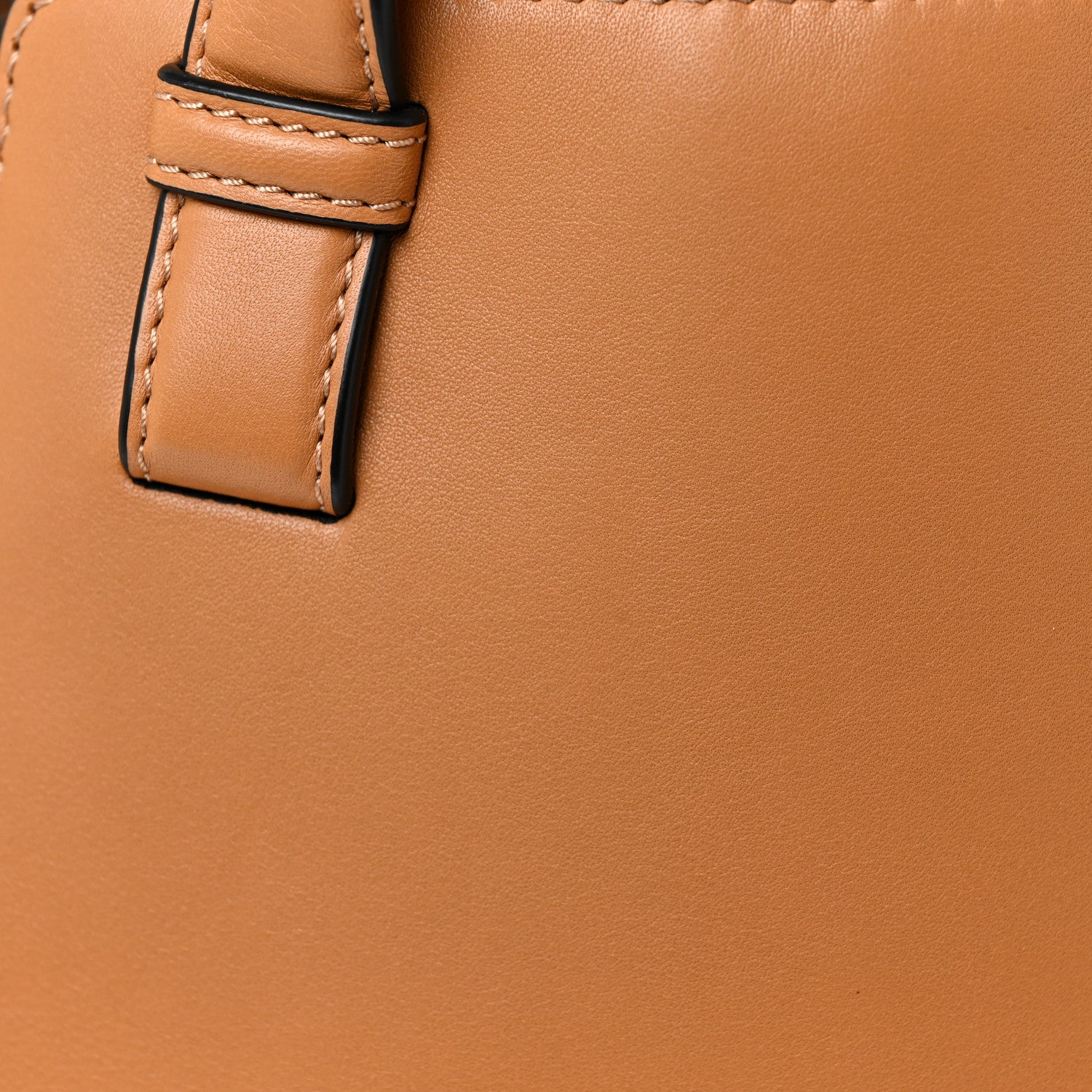Loewe Calfskin Small Hammock Nugget Shoulder Bag Light Caramel 7 of 9