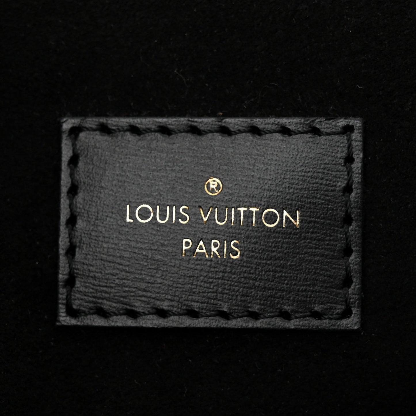 Reverse Monogram Pochette Metis