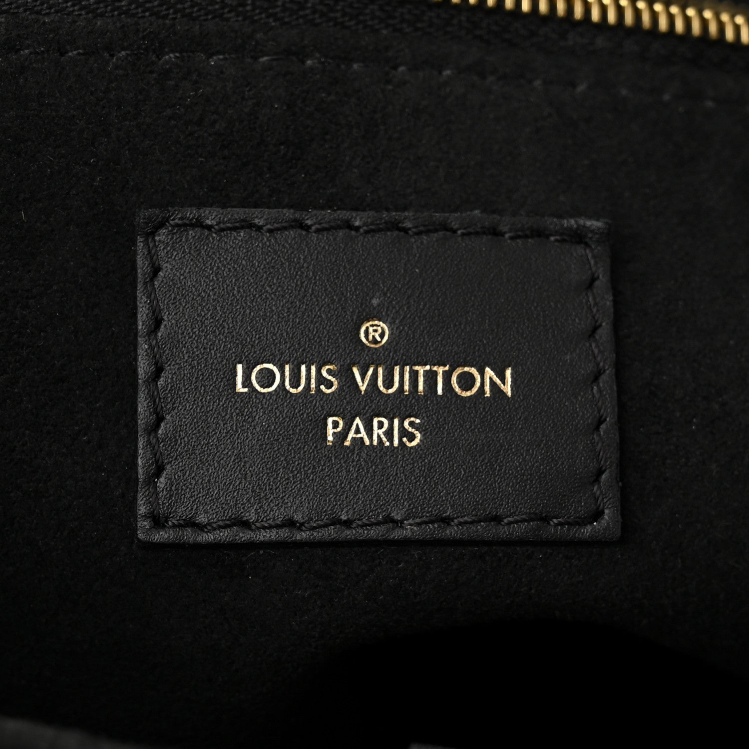 Louis Vuitton Empreinte Monogram Giant Onthego PM Black 6 of 9