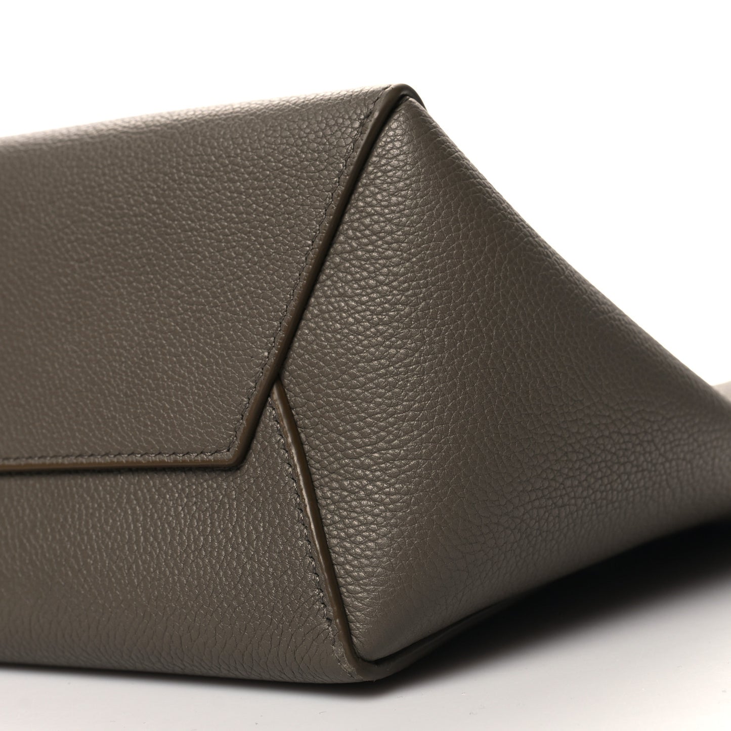 Soft Grained Calfskin Small Sangle Bucket Bag Taupe