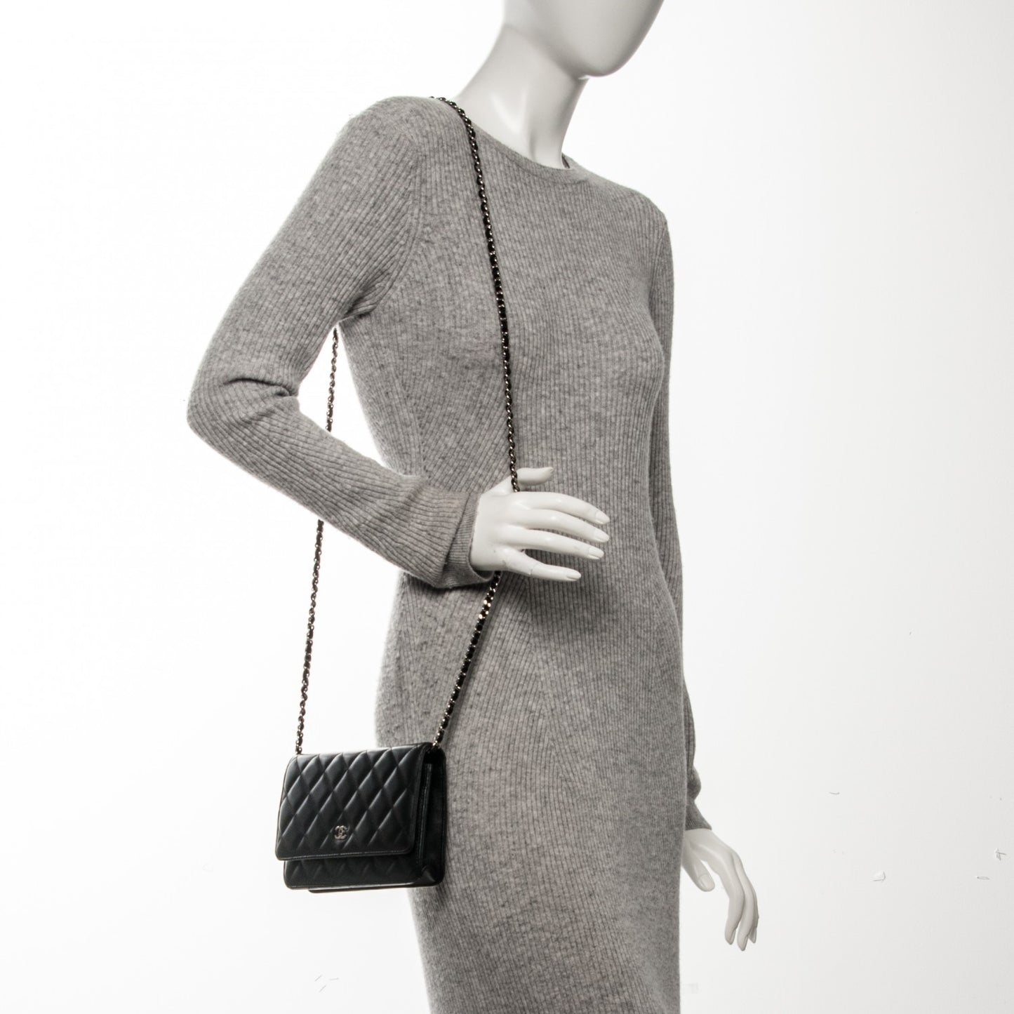 Lambskin Quilted Wallet On Chain WOC Black