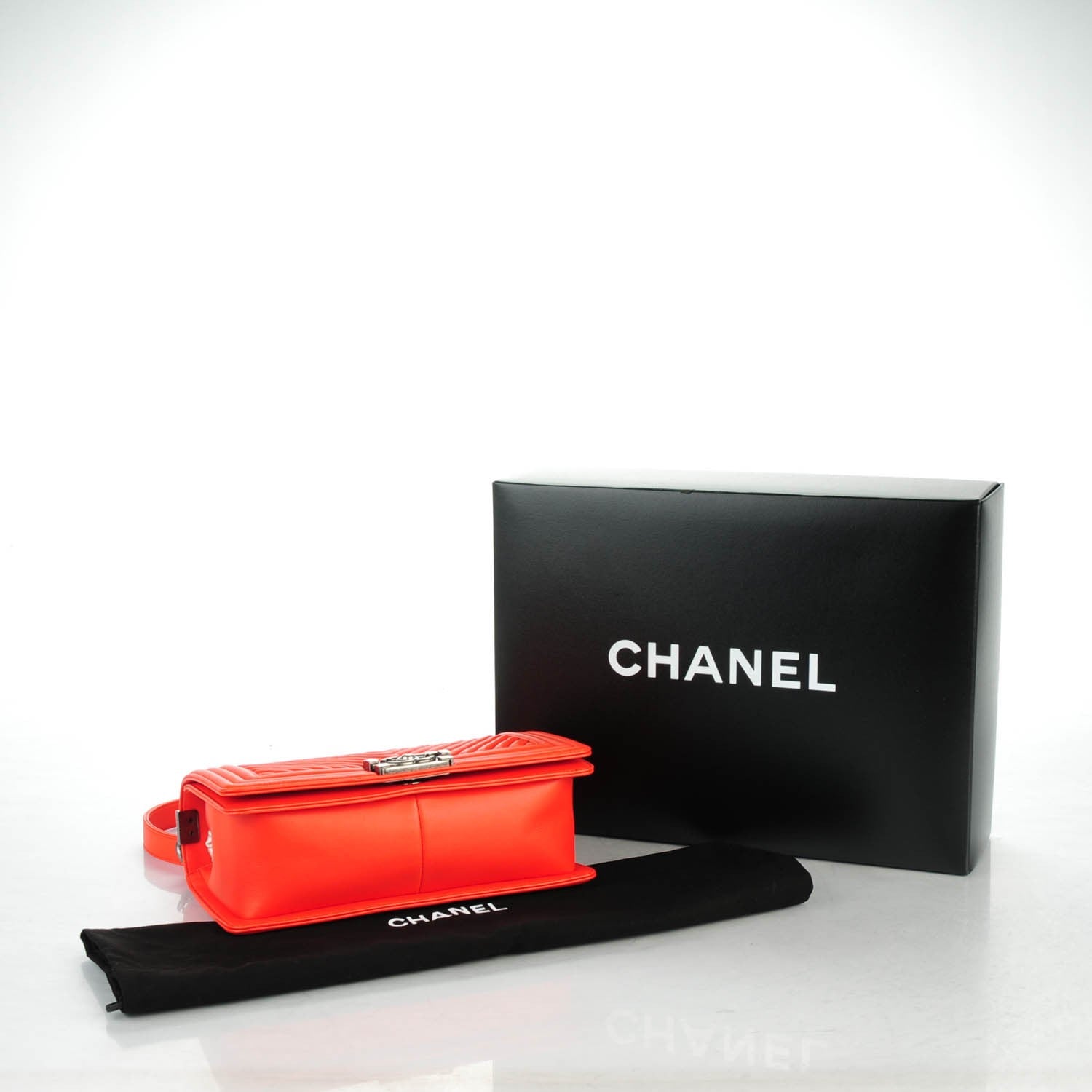 Chanel Wrinkled Lambskin Chevron Quilted Medium Boy Flap Orange 4 of 7