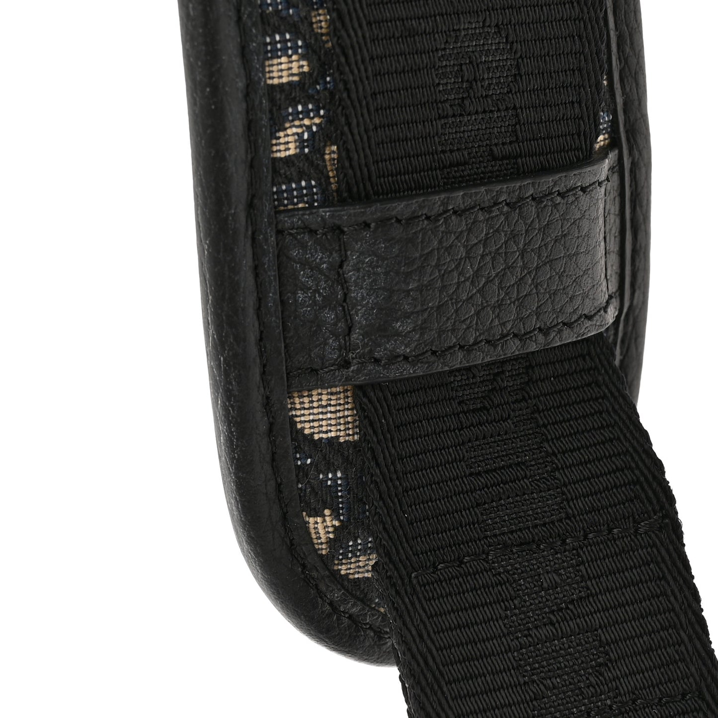 Oblique Grained Calfskin Adjustable Saddle Shoulder Strap With Pouch Black
