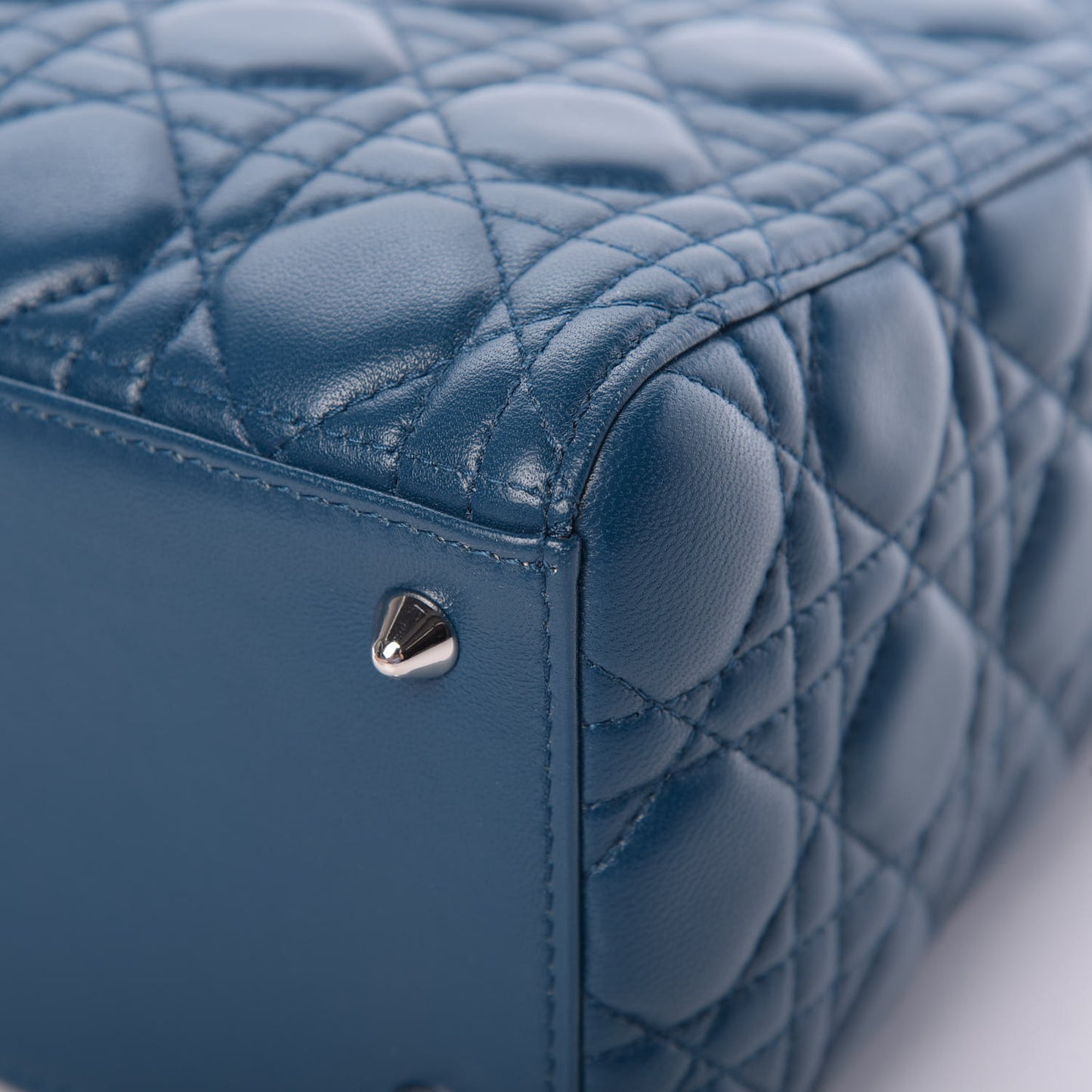 Lambskin Cannage Medium Lady Dior Blue