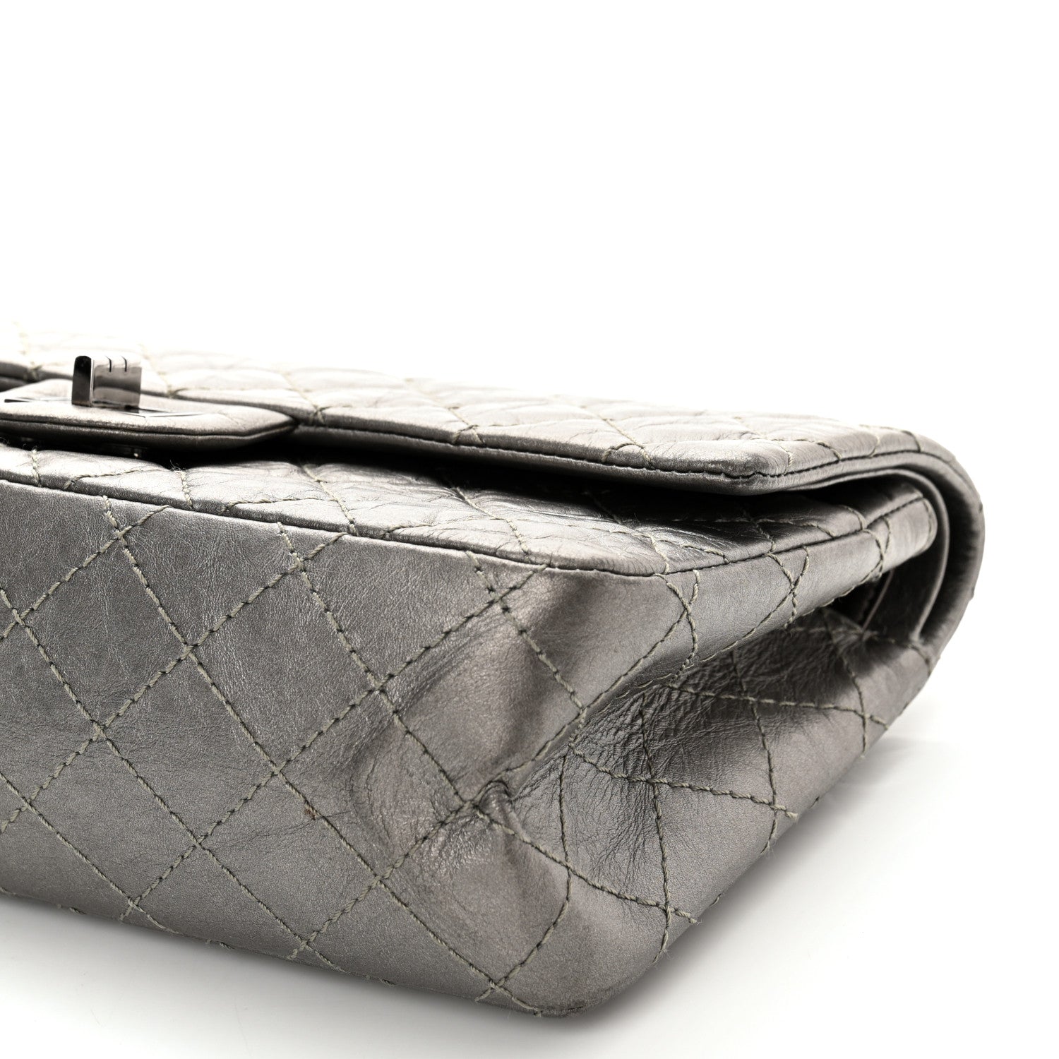 Chanel Metallic Aged Calfskin 2.55 Reissue 225 Flap Silver 10 of 10