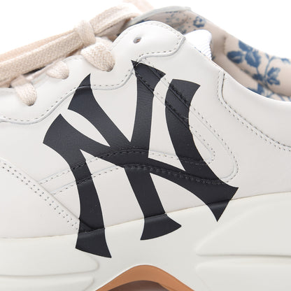 Gucci X MLB Calfskin NY Yankees Mens Rhyton Sneakers 7 Mystic White 8 of 9
