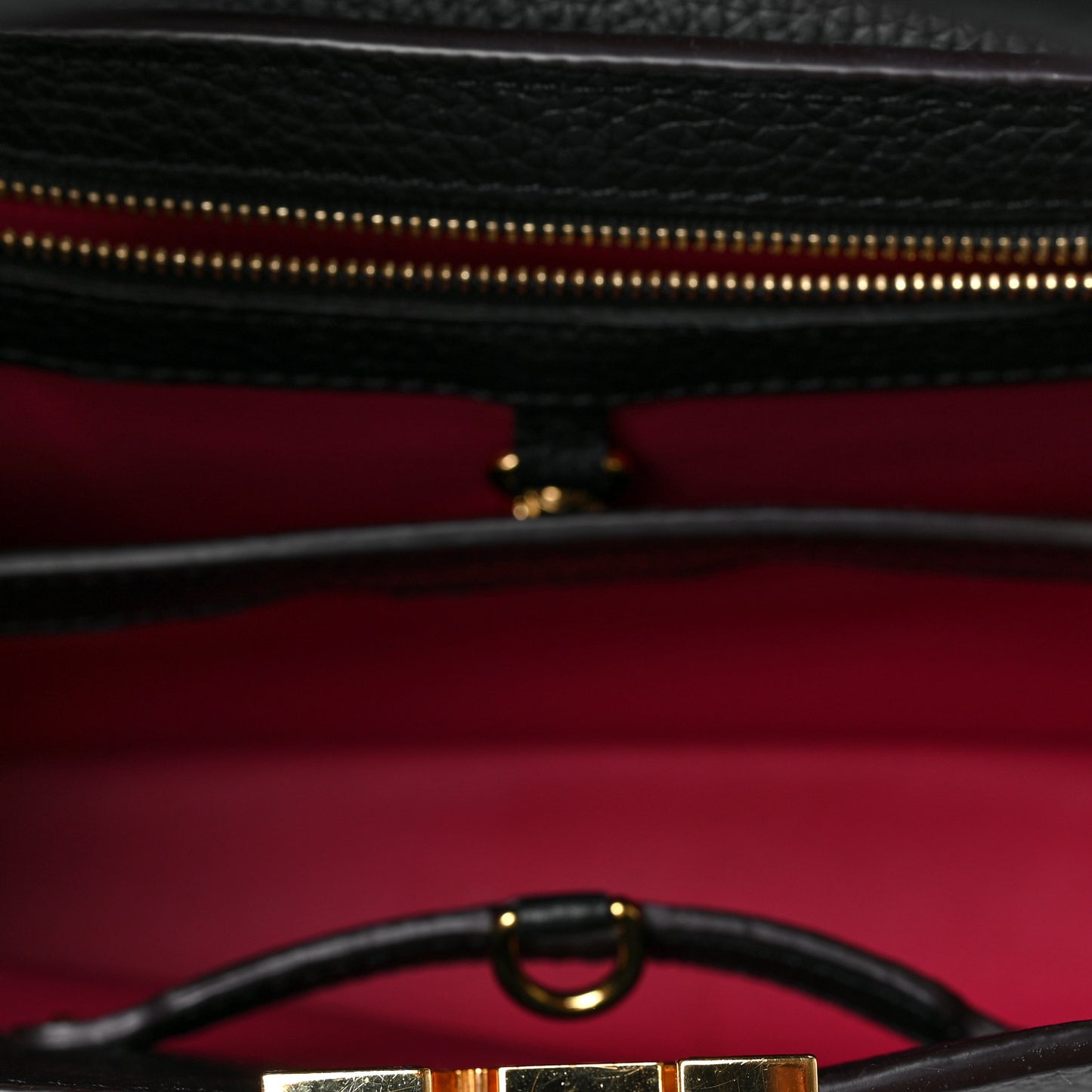 Taurillon Capucines PM Black