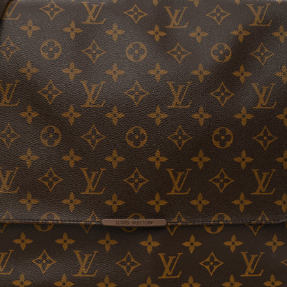 Louis Vuitton Monogram Beaubourg MM Messenger Bag 8 of 11