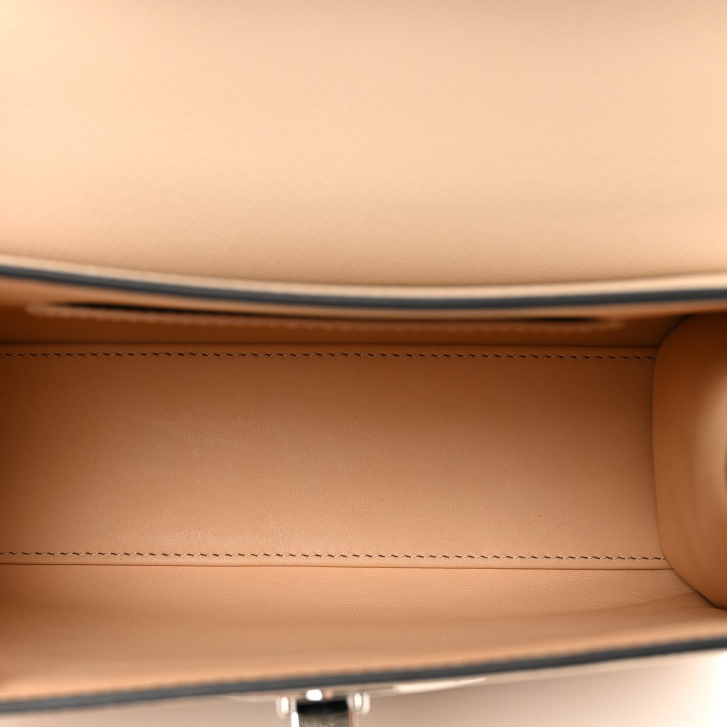 Carat Calfskin Gabrielle BB Petal