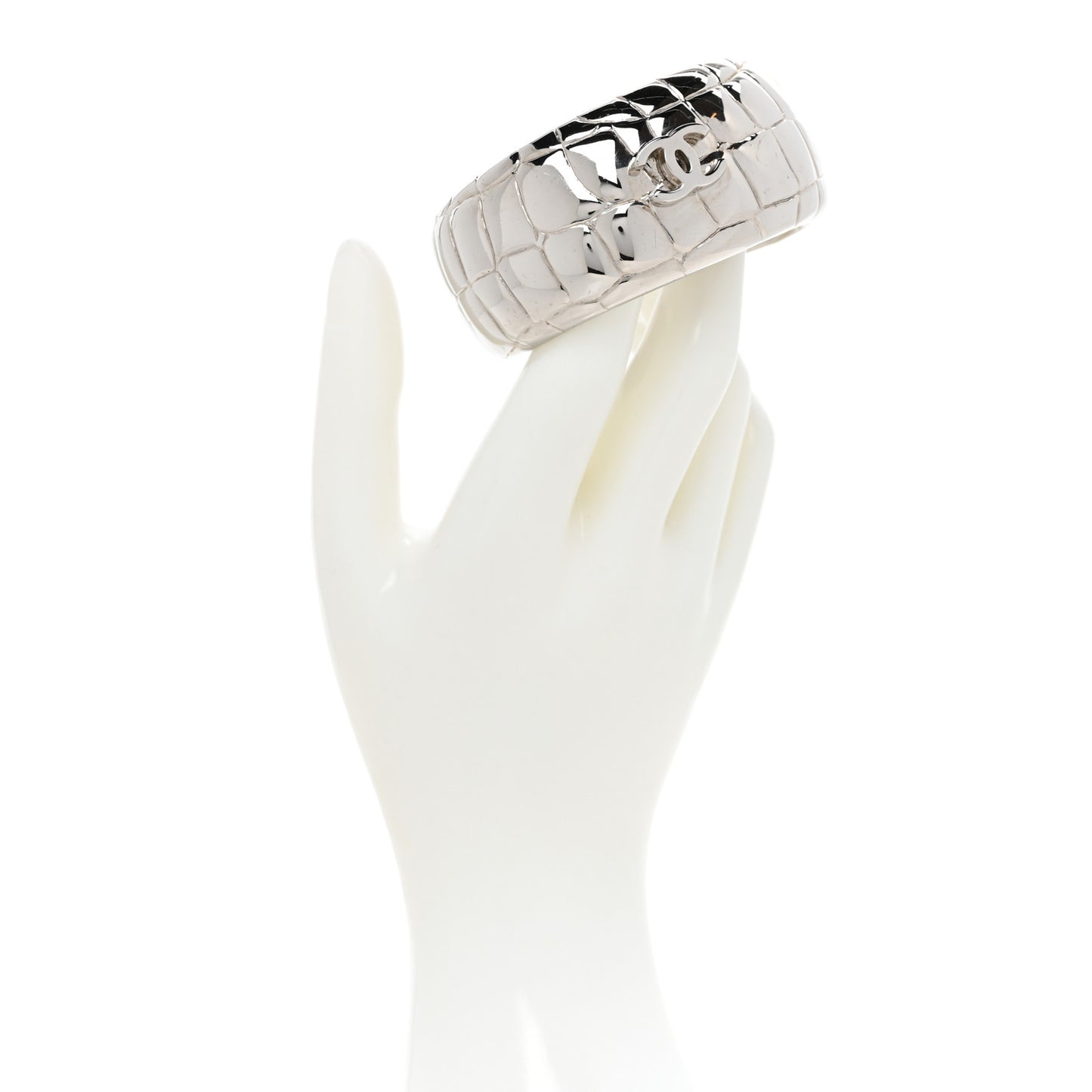 Metal Crocodile Embossed CC Cuff Silver
