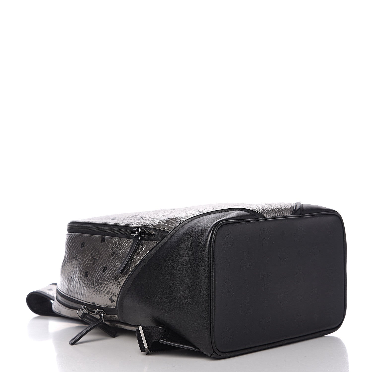 MCM Metallic Visetos Medium Duke Backpack Silver 3 of 10