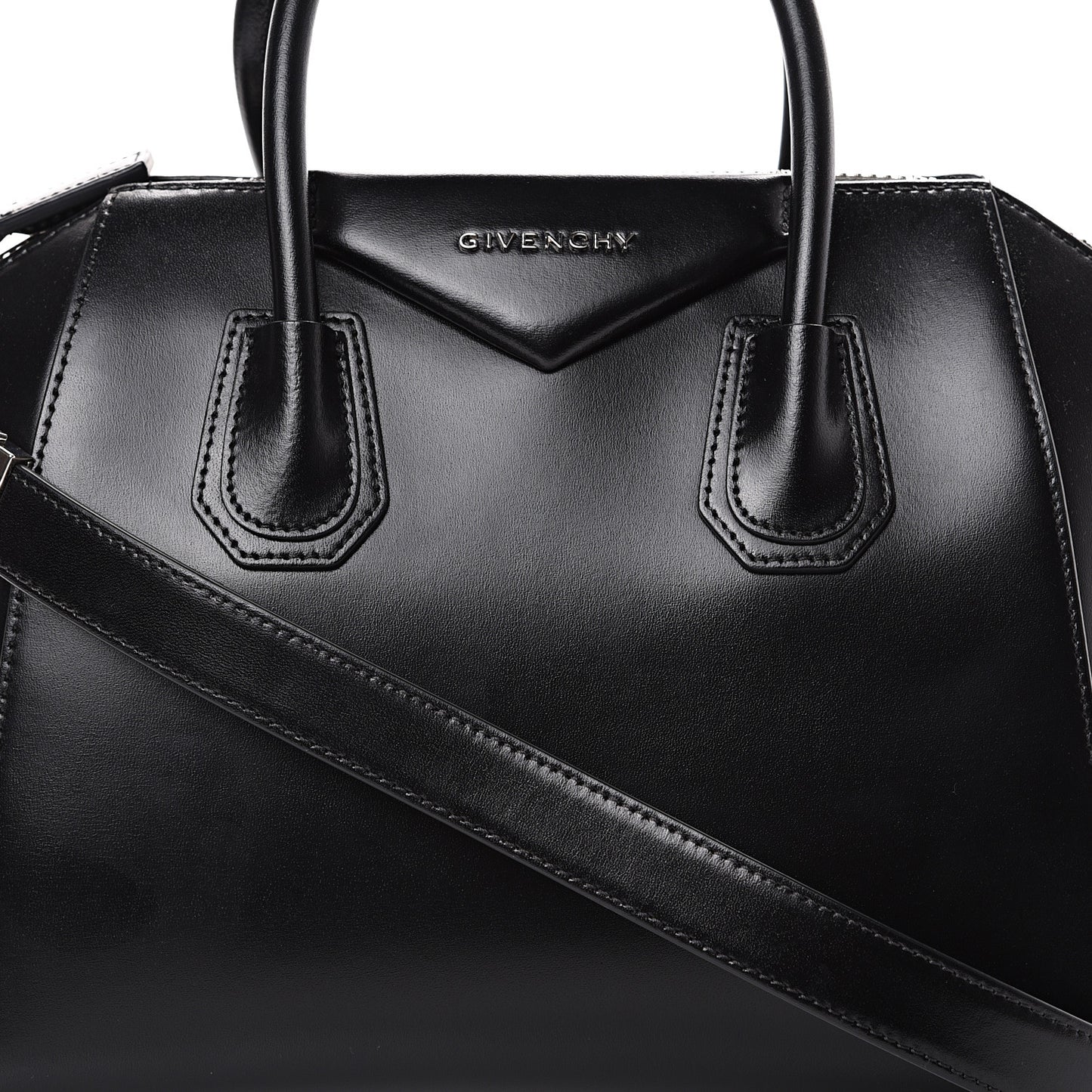 Shiny Lord Calfskin Small Antigona Black