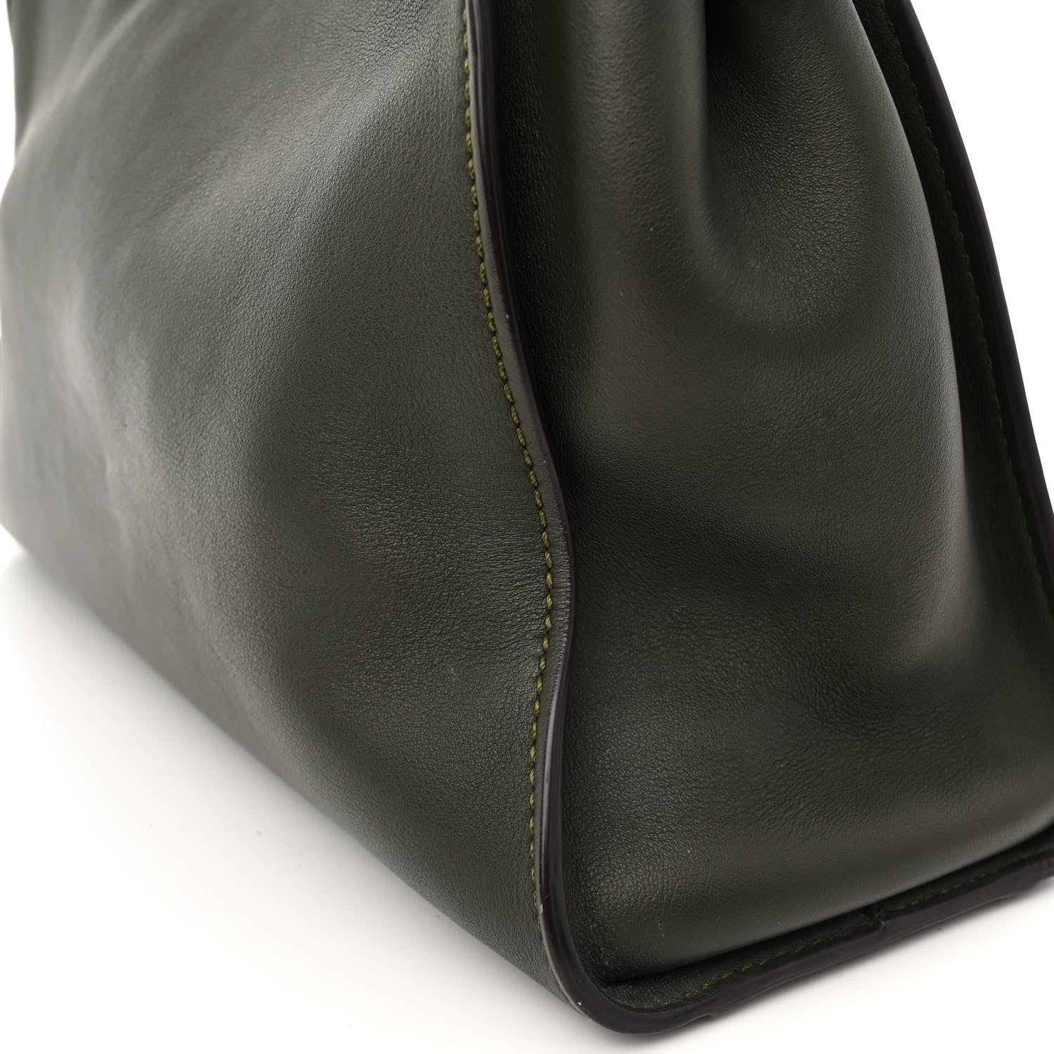 Fendi Vitello Seta Shiny Nappa Medium Peekaboo Iconic Satchel Verde Prato Makeup 15 of 18