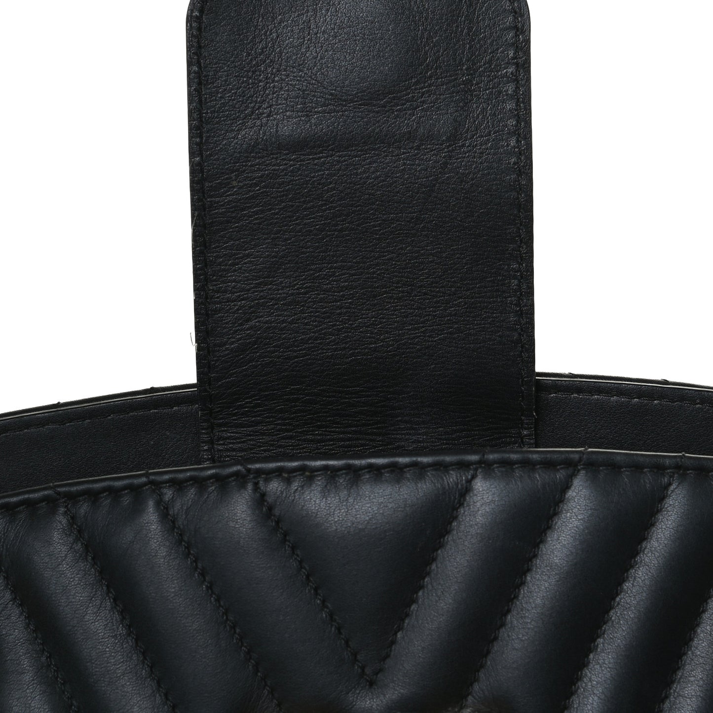 Calfskin New Wave Chain Tote Black