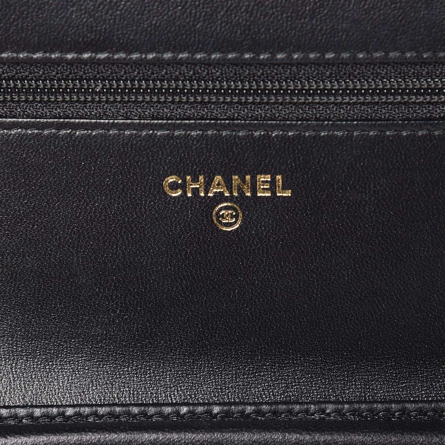 Metallic Lizard Golden Class Wallet on Chain WOC Black