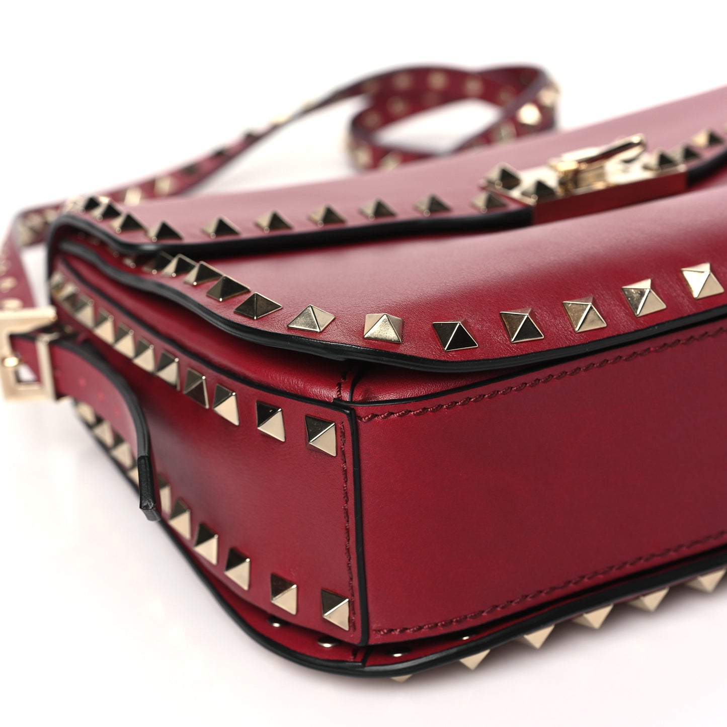 Vitello Medium Rockstud Flap Saddle Bag Scarlet
