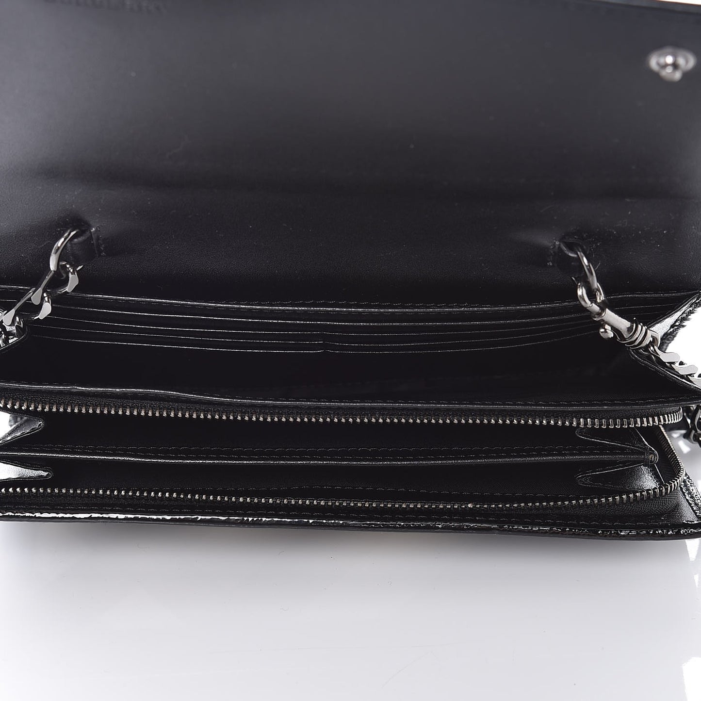 Beat Check Continental Wallet on Chain Black