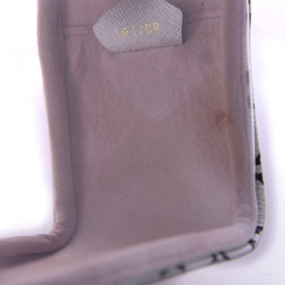 Louis Vuitton Monogram Giant Beach Pouch Rouge 5 of 7