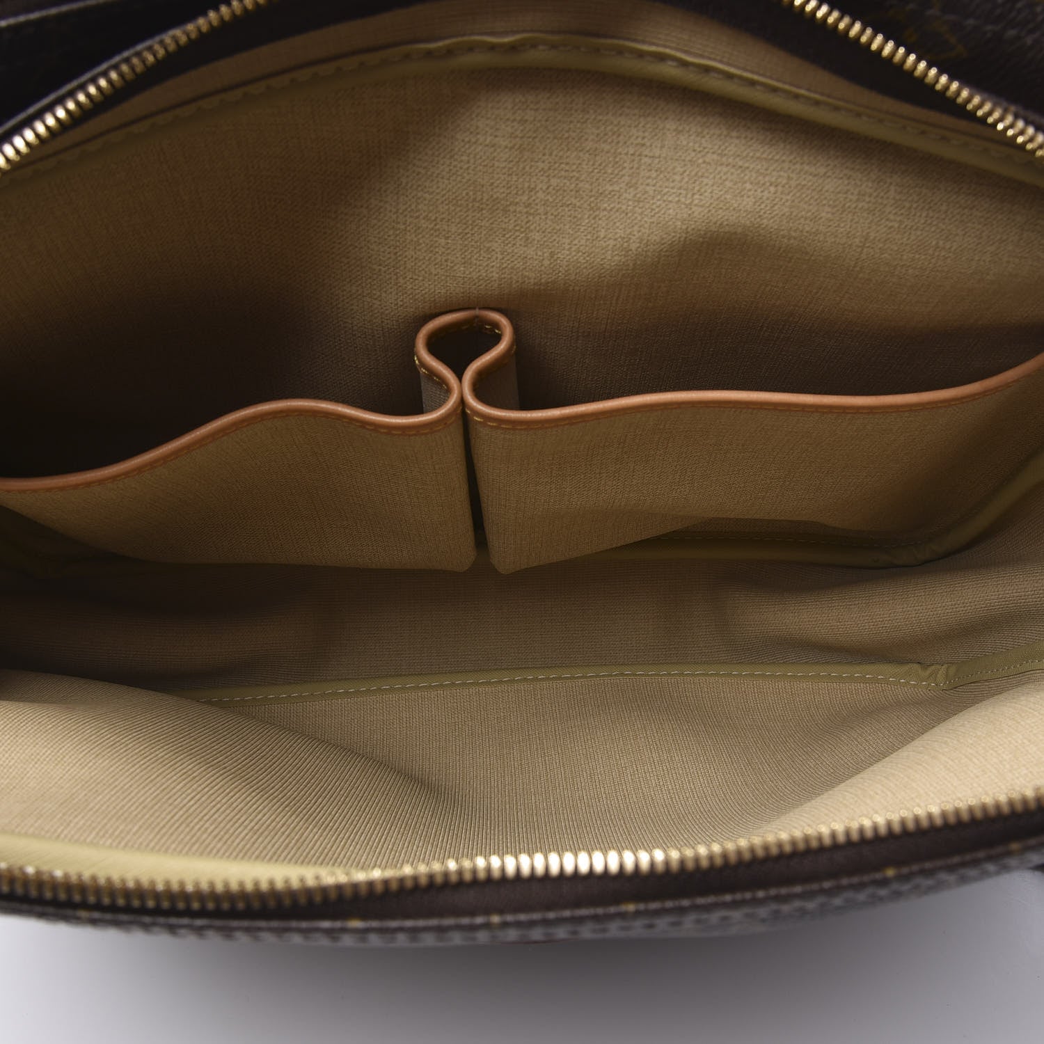 Louis Vuitton Monogram Reporter GM 5 of 10