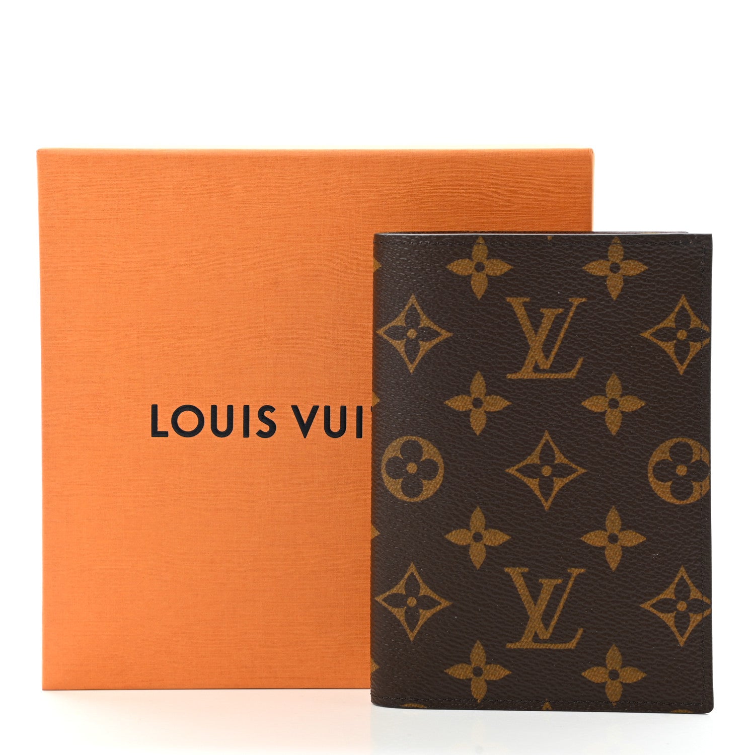 Louis Vuitton Monogram Passport Cover 7 of 7