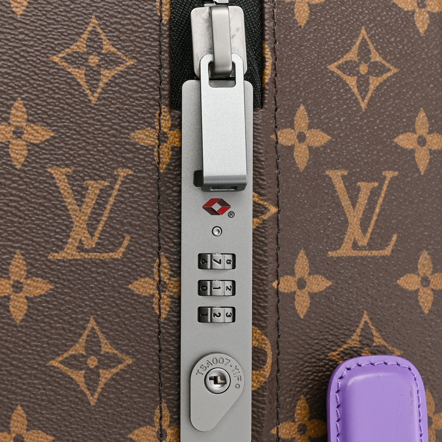 Monogram Horizon 55 Violet