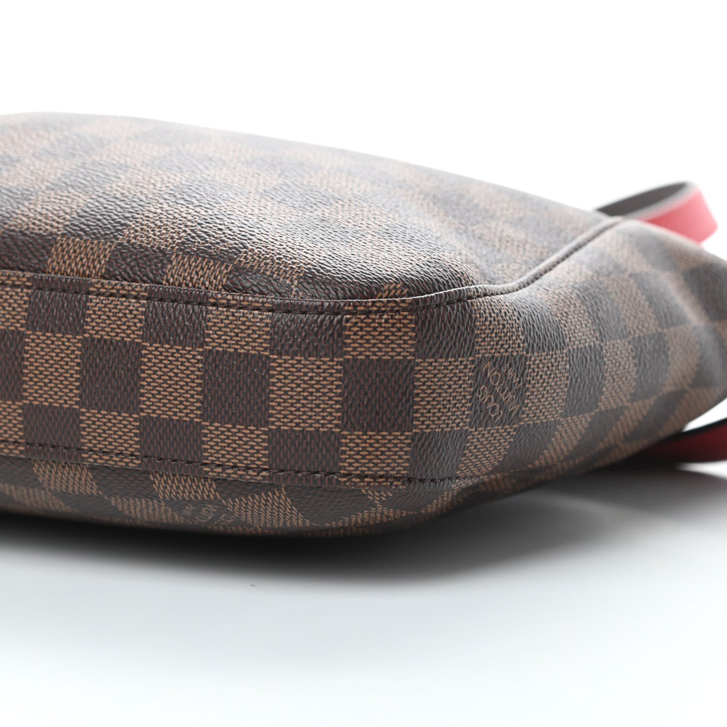 Louis Vuitton Damier Ebene South Bank Besace 11 of 14