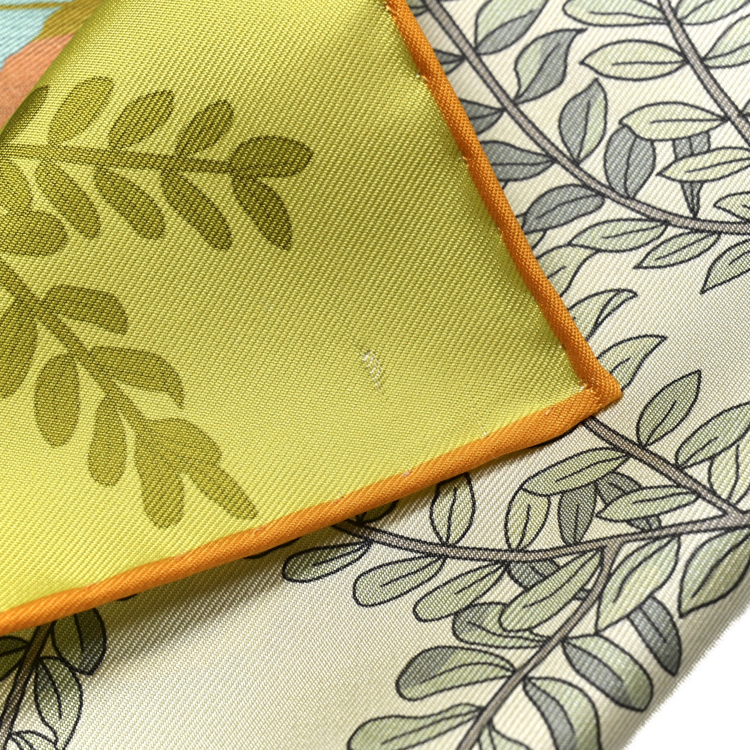 Hermes Silk Le Jardin Des Peintres Double Face Scarf 90 Vanille Vert Amande Corail 5 of 5