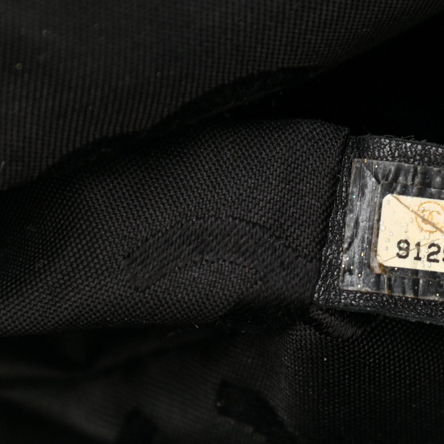 Calfskin Contrast Stitch Surpique Tote Black