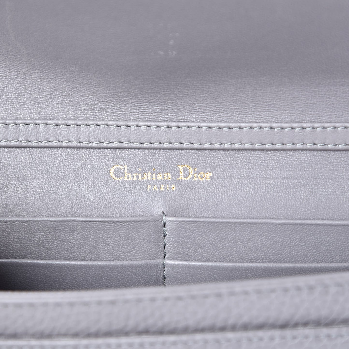 Grained Calfskin Diorama Wallet on Chain Pouch Gris