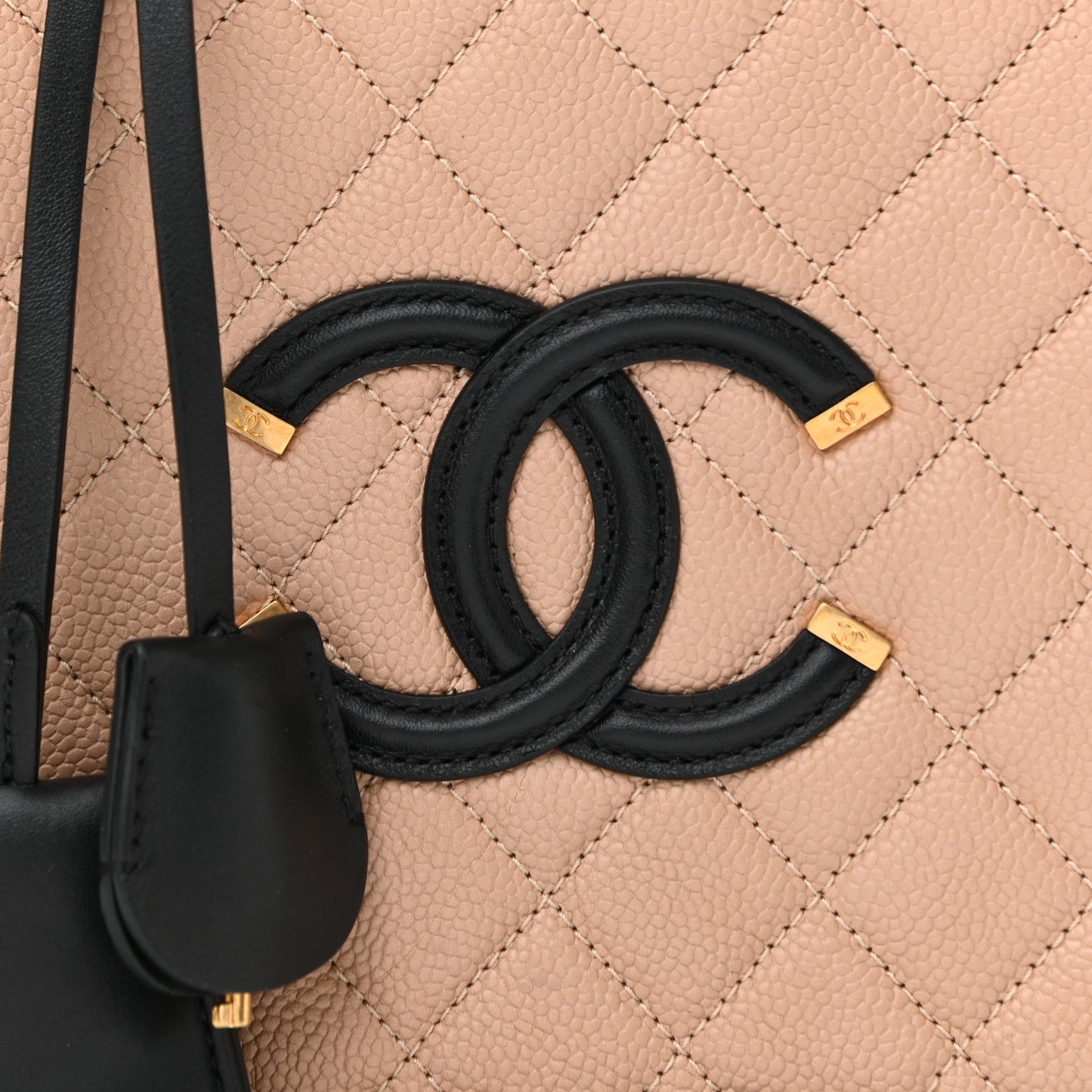 Caviar Quilted Medium CC Filigree Vanity Case Beige Black