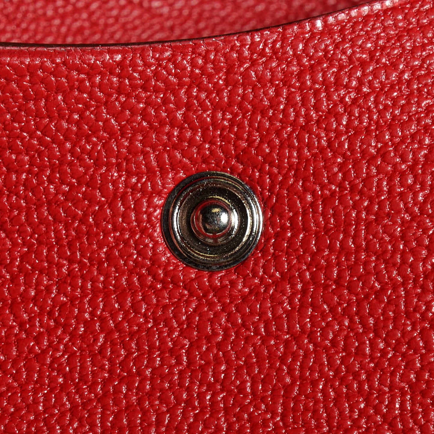 Chevre Mysore Mini Bearn Wallet Rouge Casaque