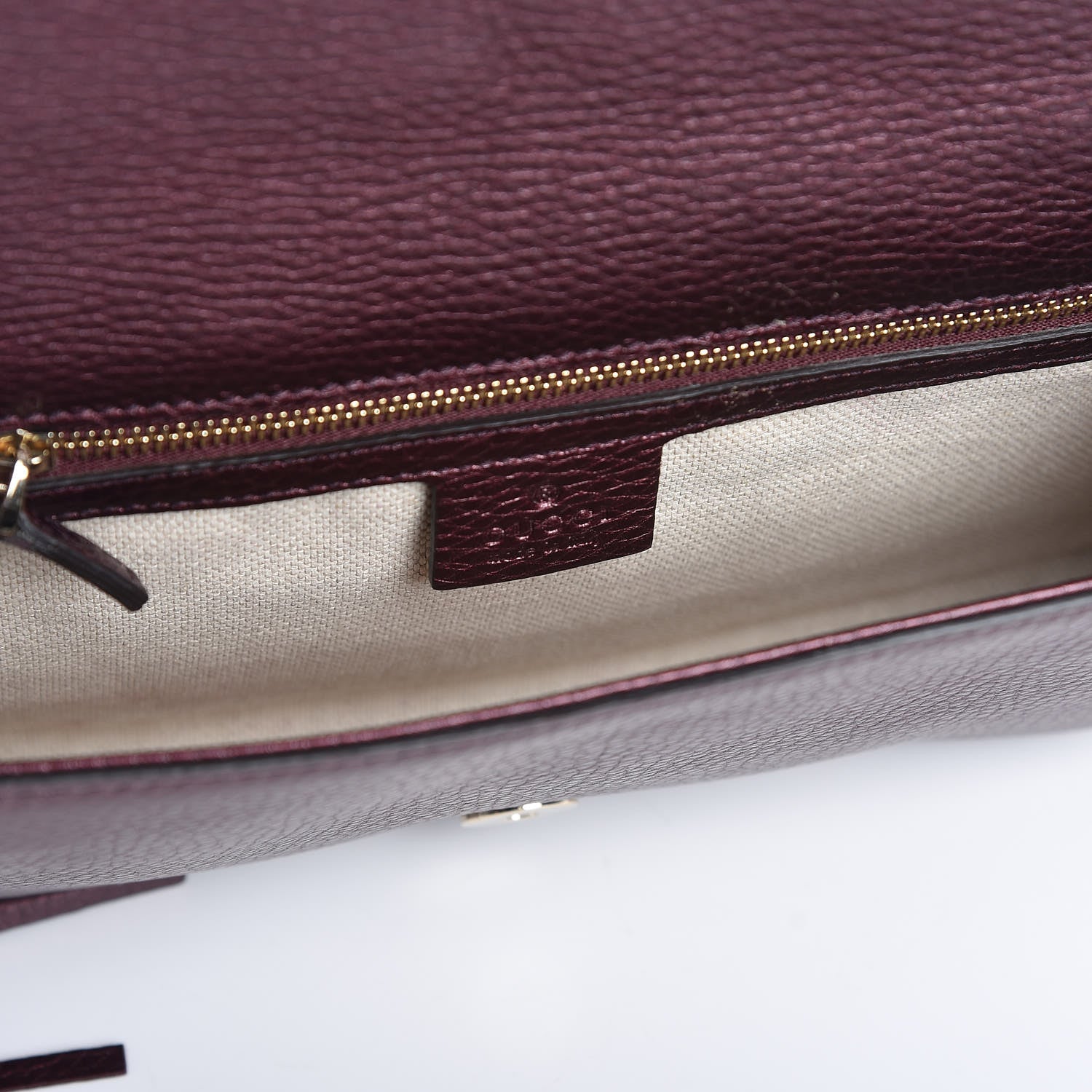 Gucci Metallic Cellarius Calfskin Medium Soho Clutch Classic Burgundy 6 of 7