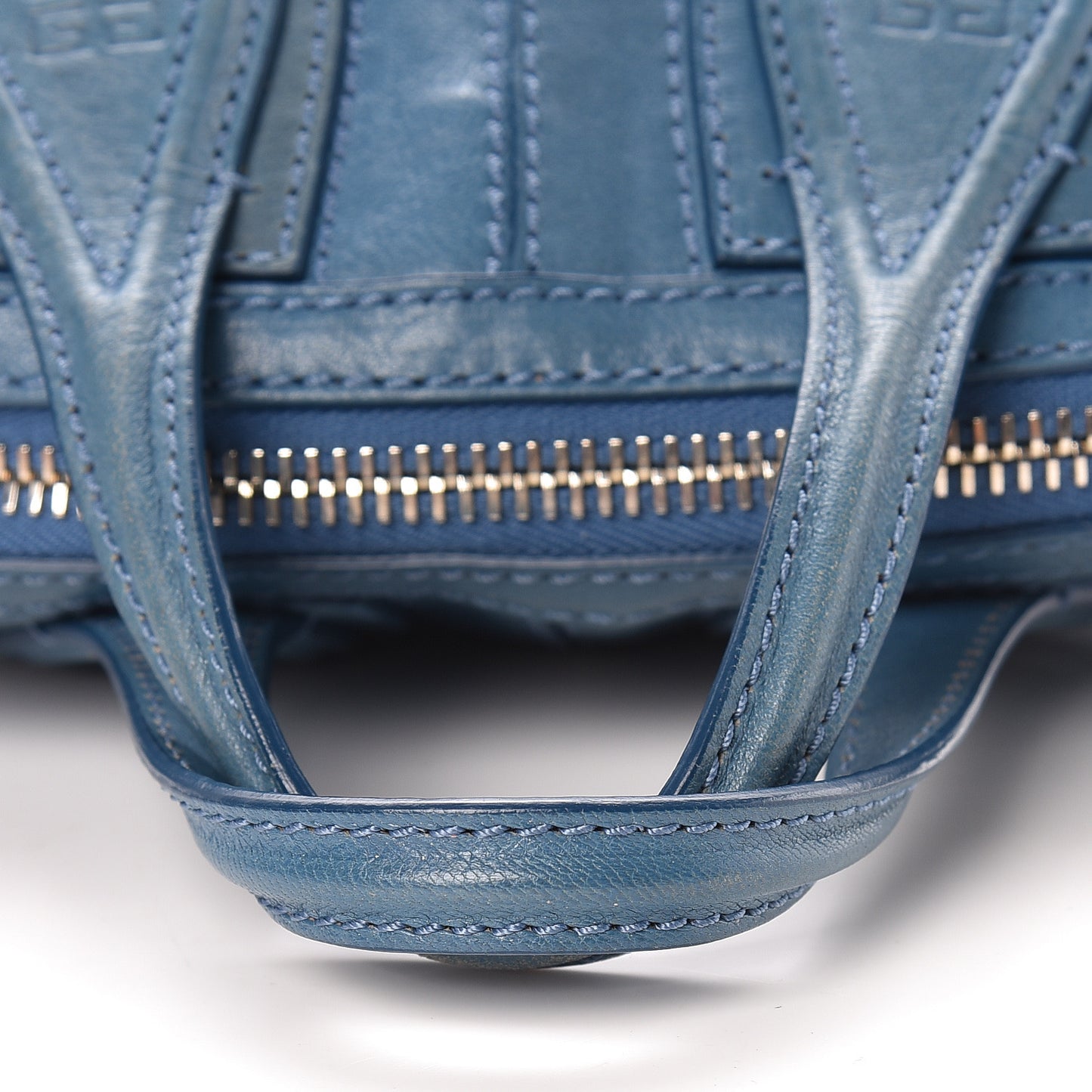 Lambskin Micro Nightingale Medium Blue