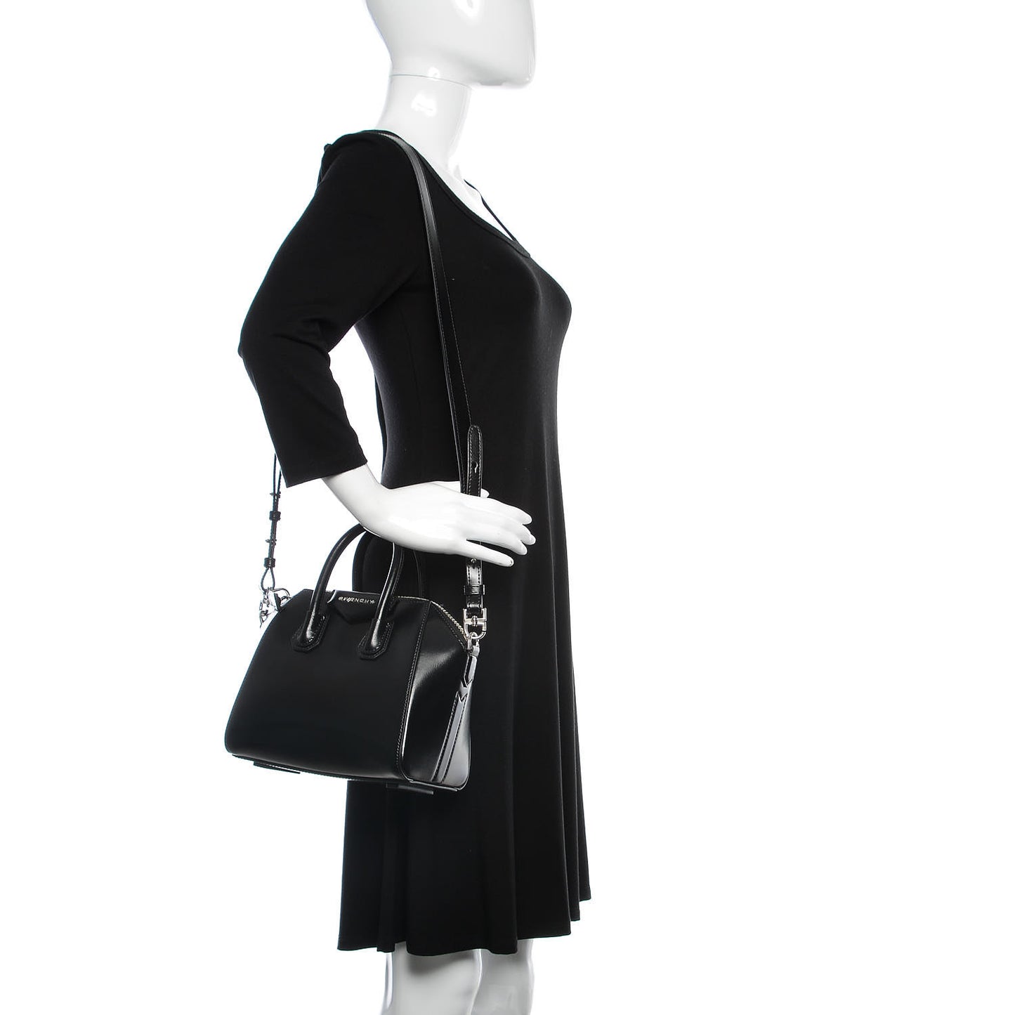 Shiny Lord Calfskin Mini Antigona Black