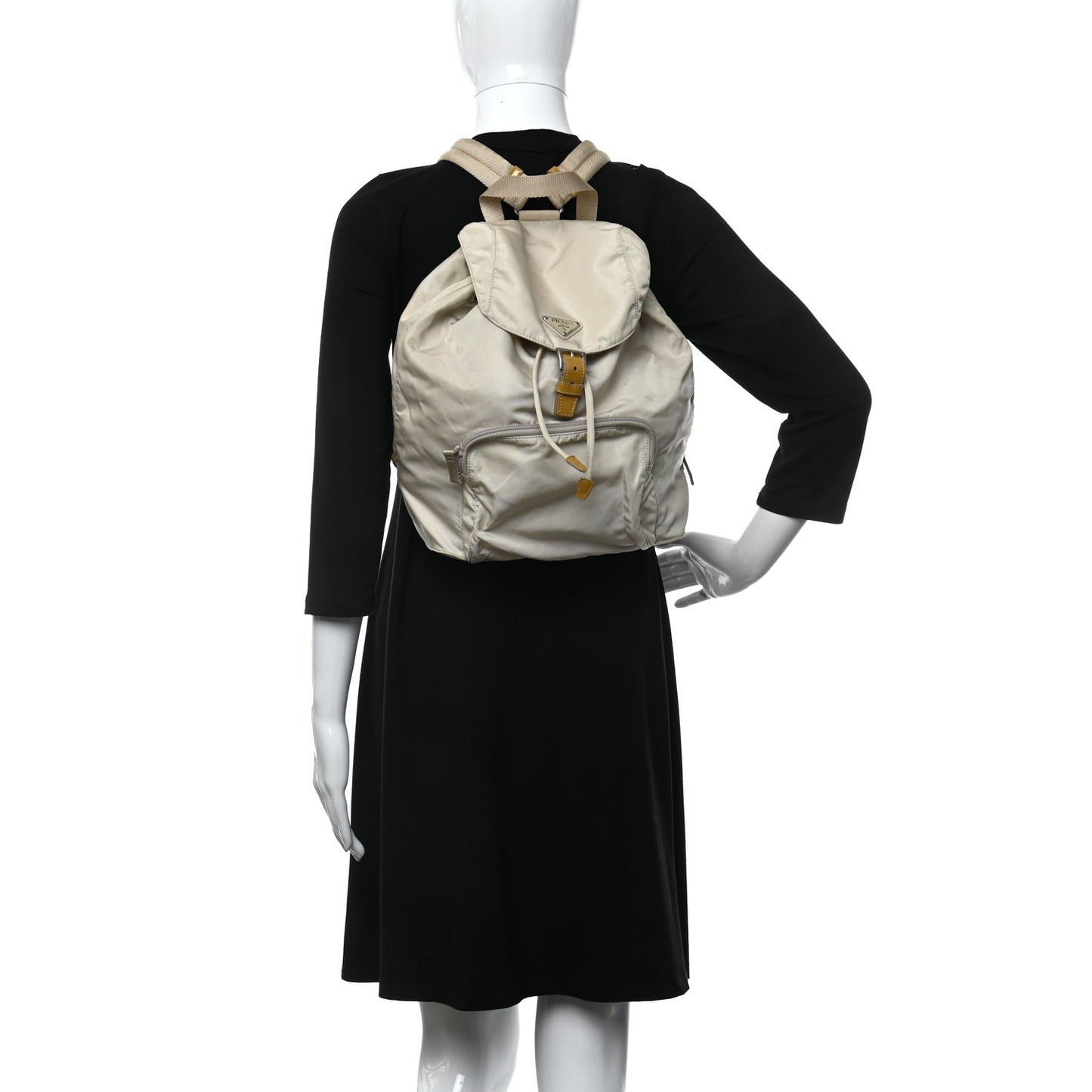 Nylon Vela Patent Backpack Sabbia