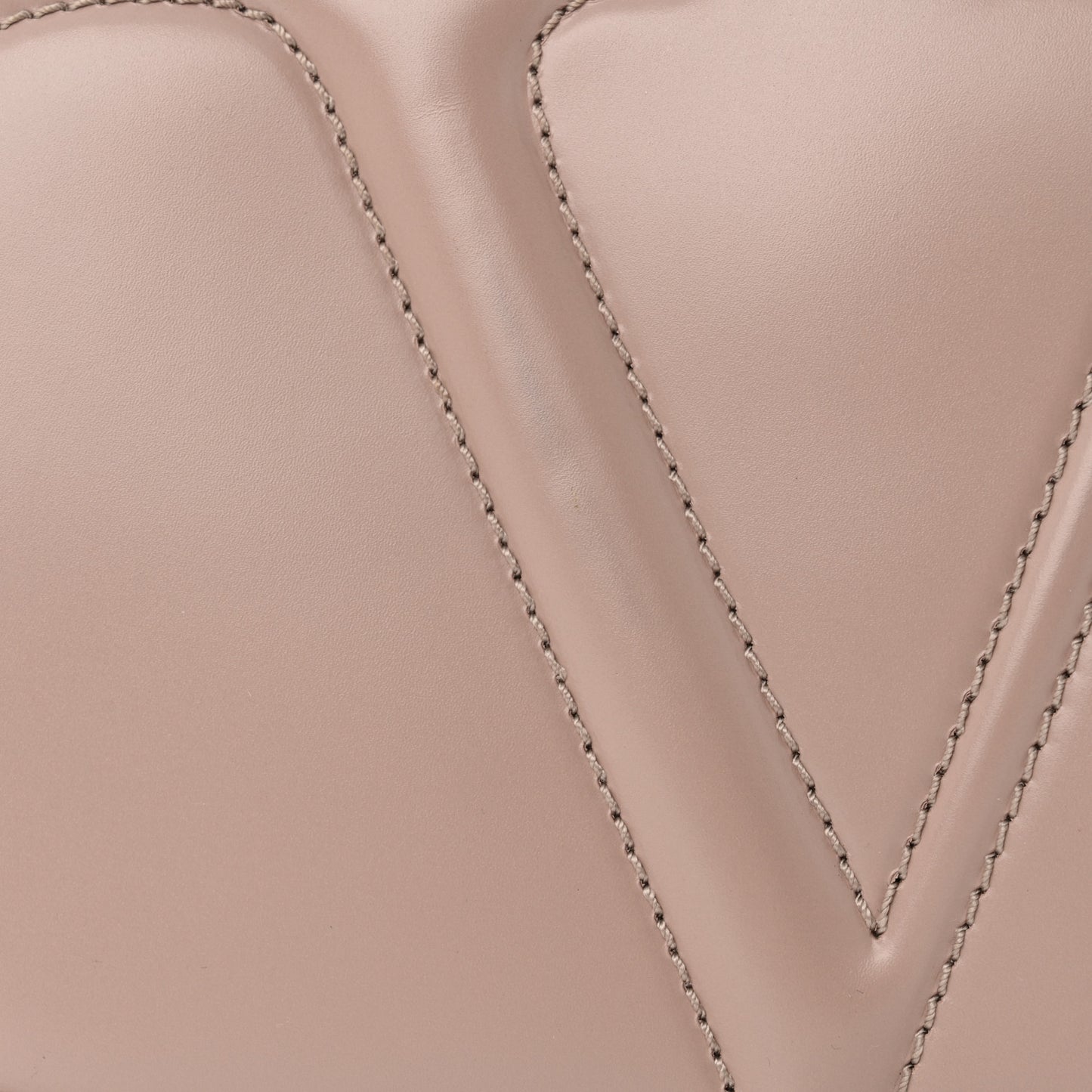 Calfskin VLogo Walk Crossbody Poudre