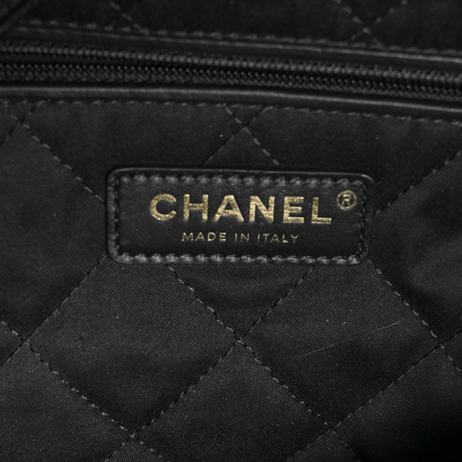 Chanel Shiny Caviar Quilted Monochrome Small Chanel 22 Black 7 of 13