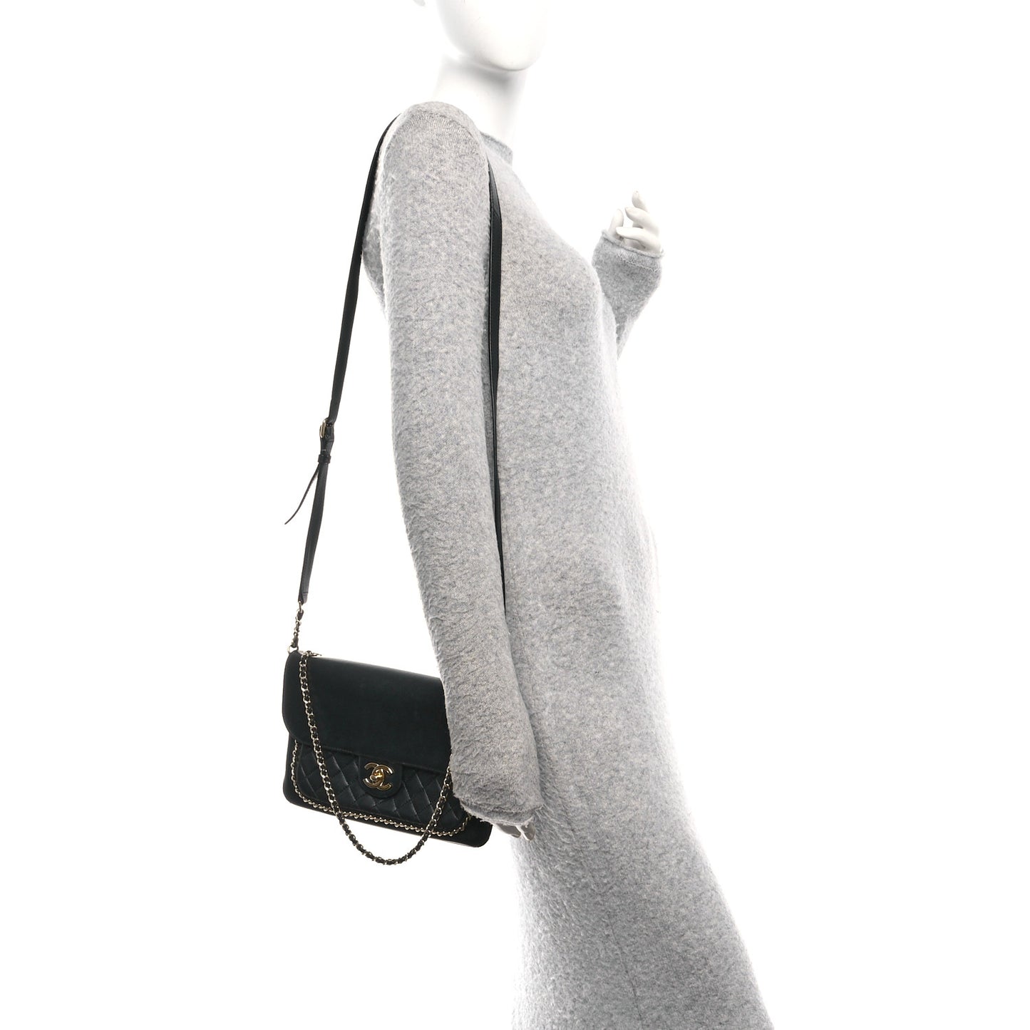 Lambskin Quilted Large CC Unchained Crossbody Black
