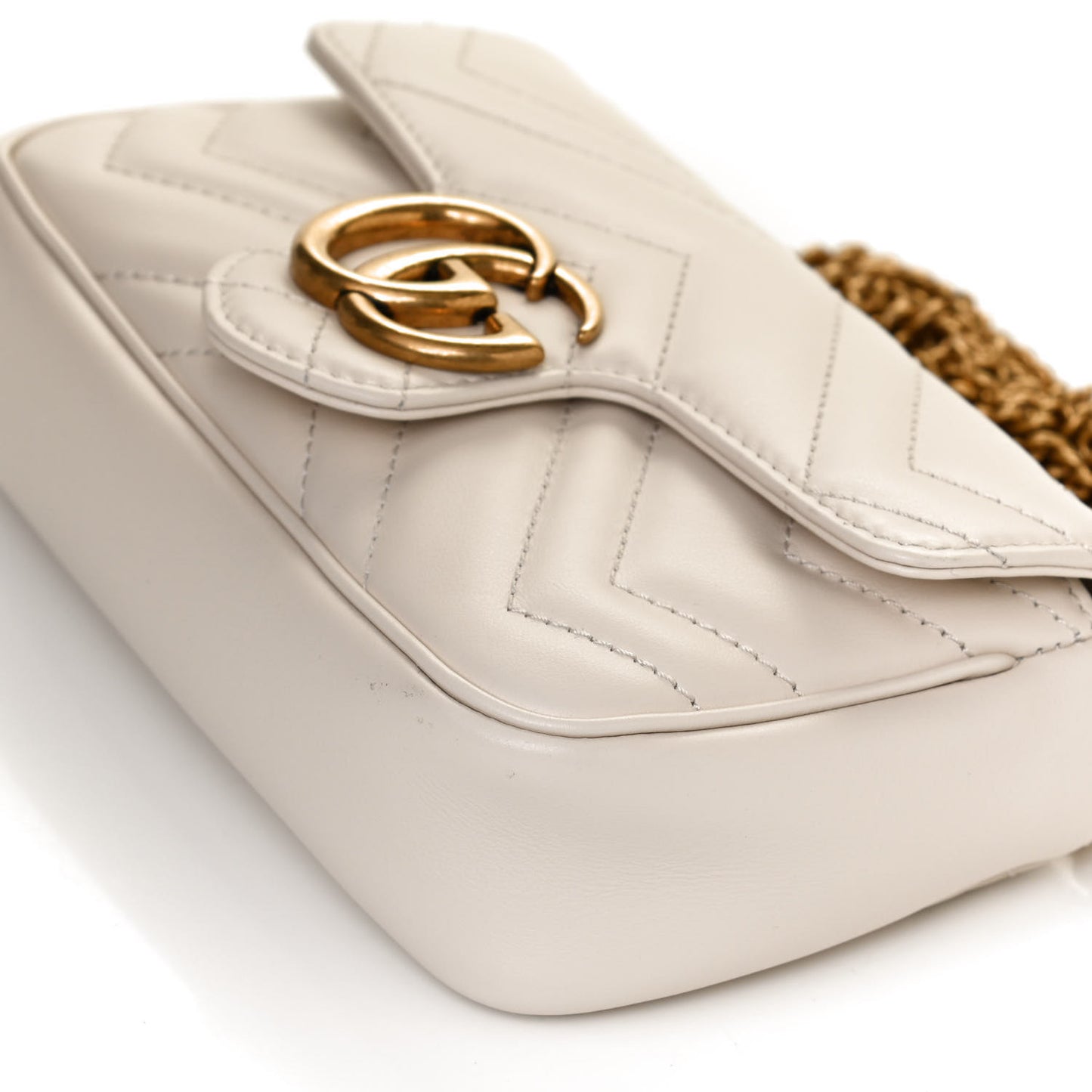 Calfskin Matelasse Super Mini GG Marmont Shoulder Bag White