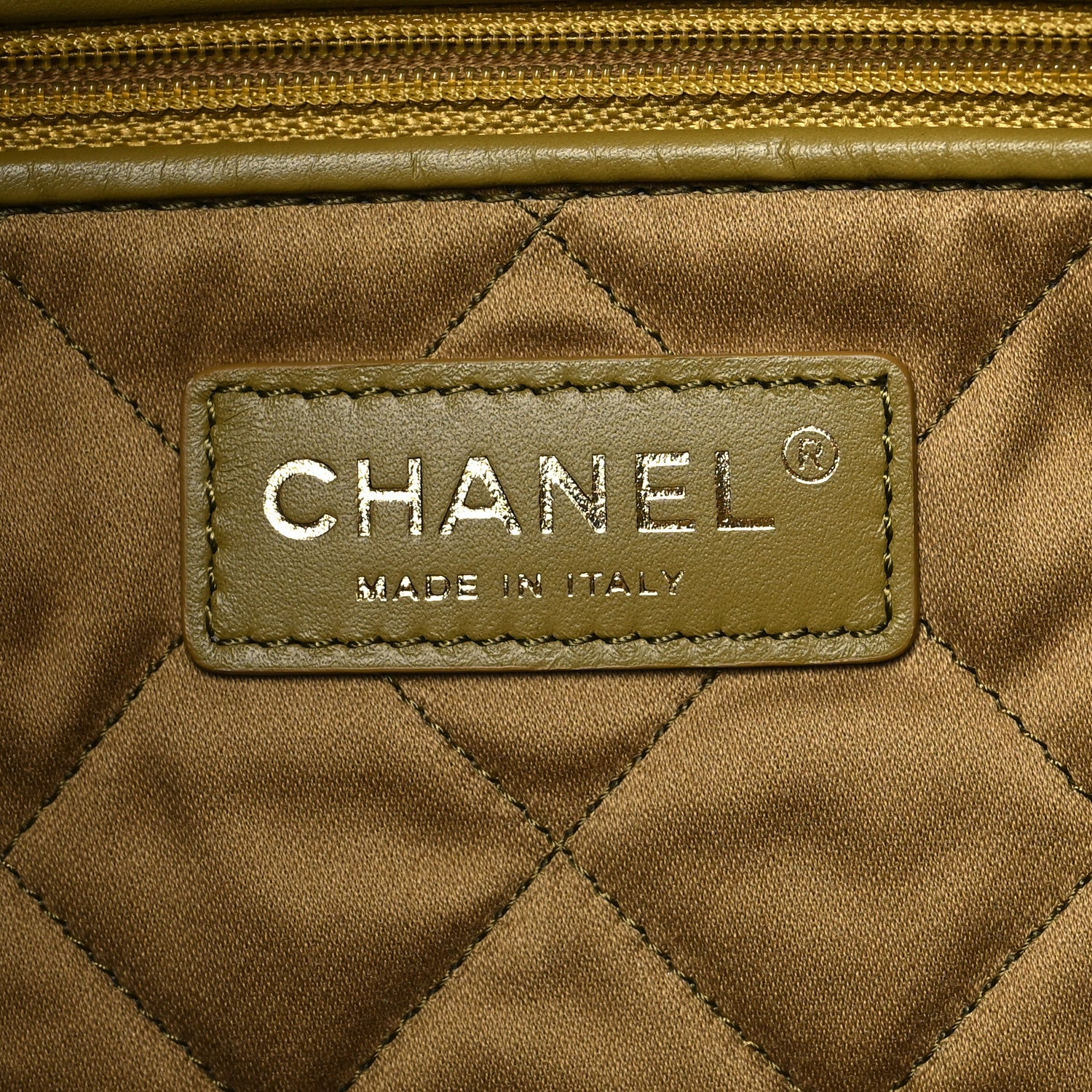 Chanel Shiny Calfskin Quilted Chanel 22 Green 8 of 12