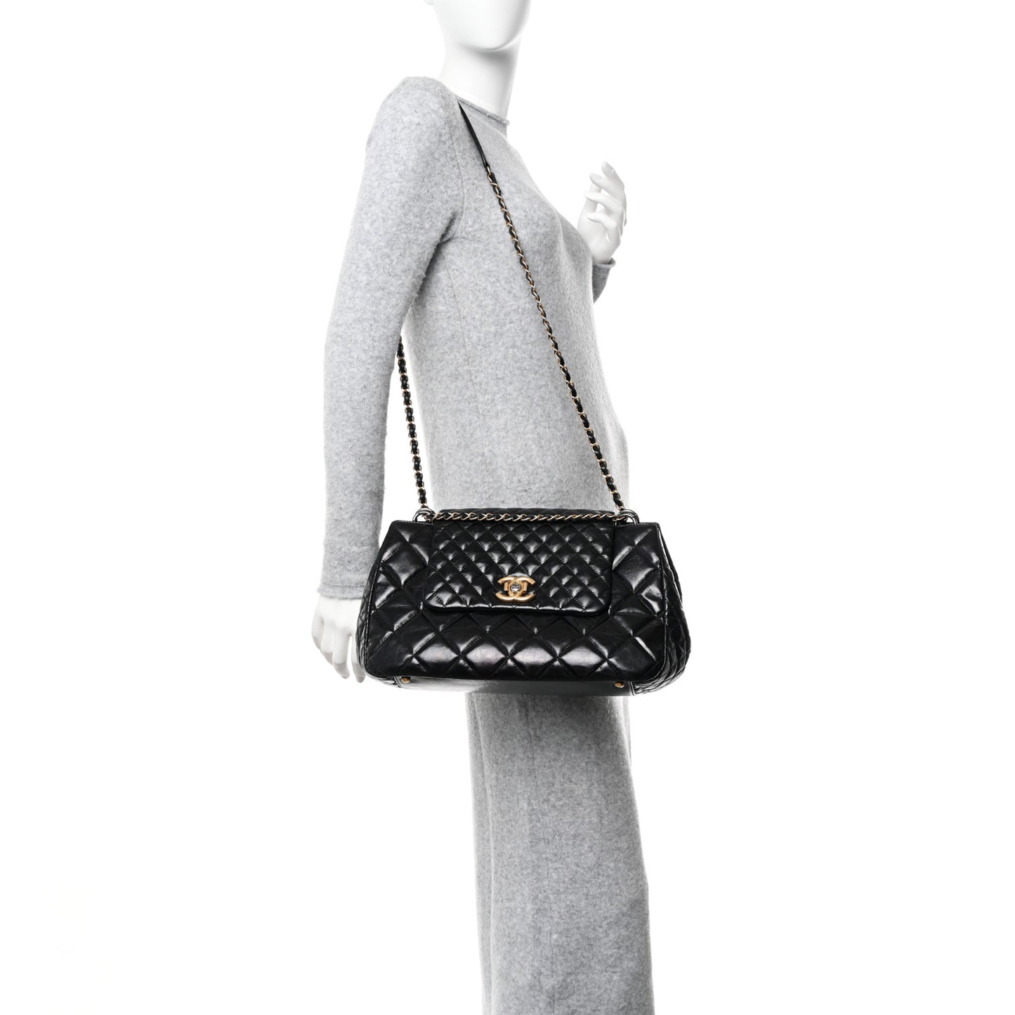 Glazed Calfskin Quilted Large Daily Walk Flap Black