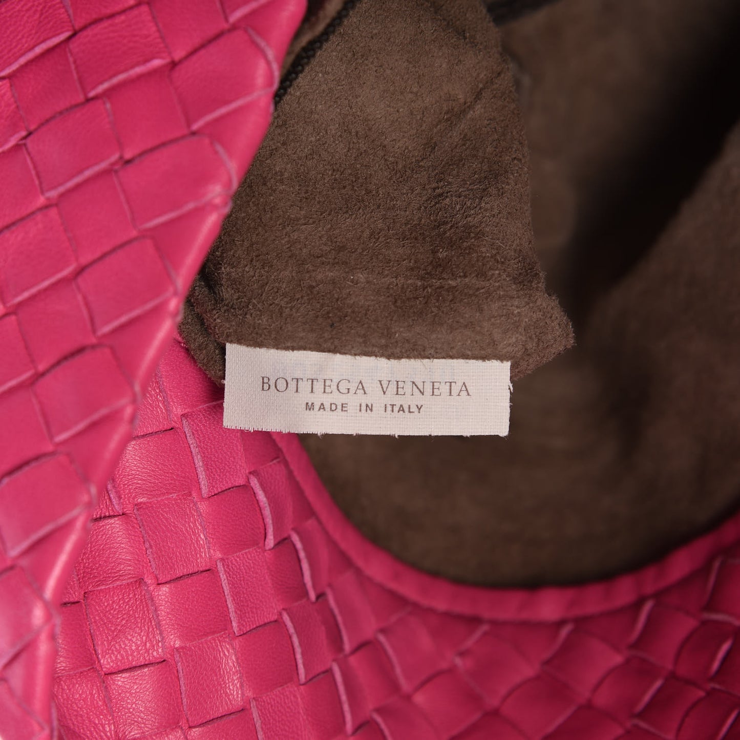 Nappa Intrecciato Medium Seamless Tote Fuchsia